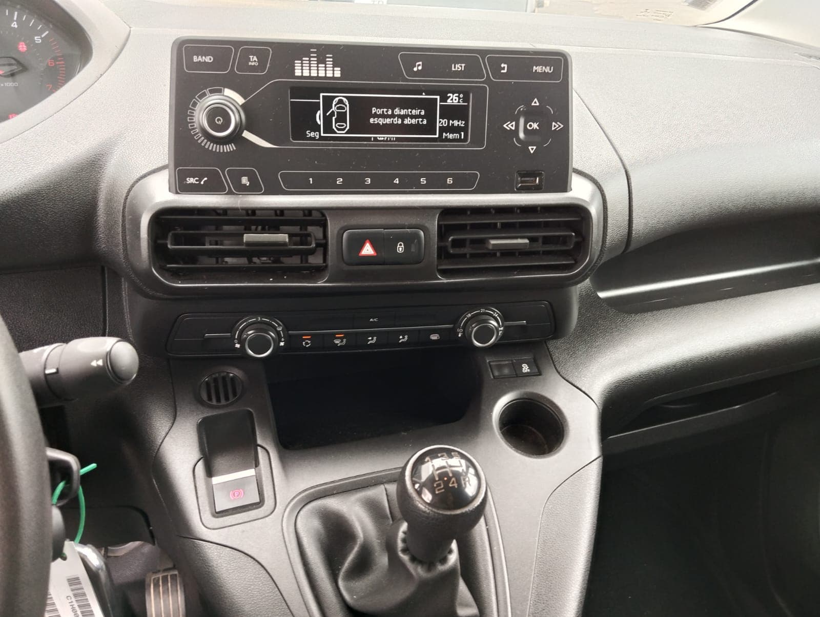 Peugeot Partner · Ano 2021 — image 20