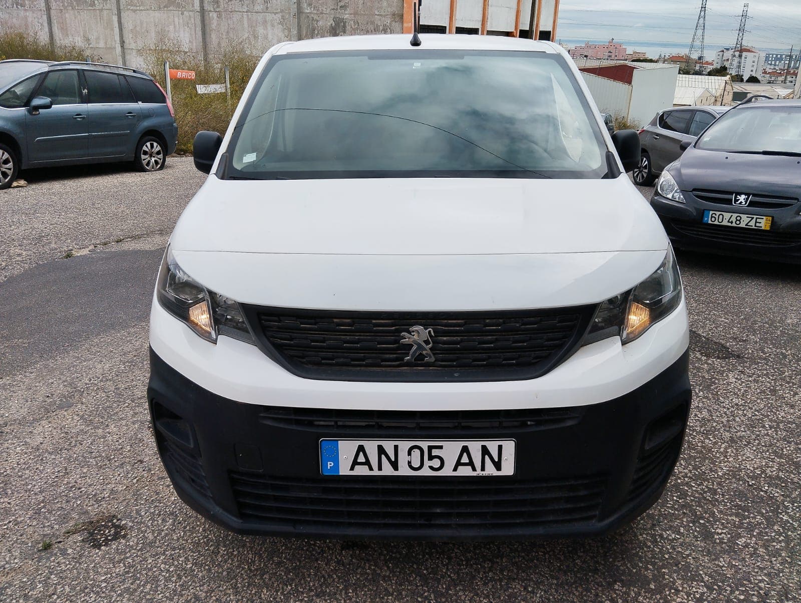 Peugeot Partner · Ano 2021 — image 2