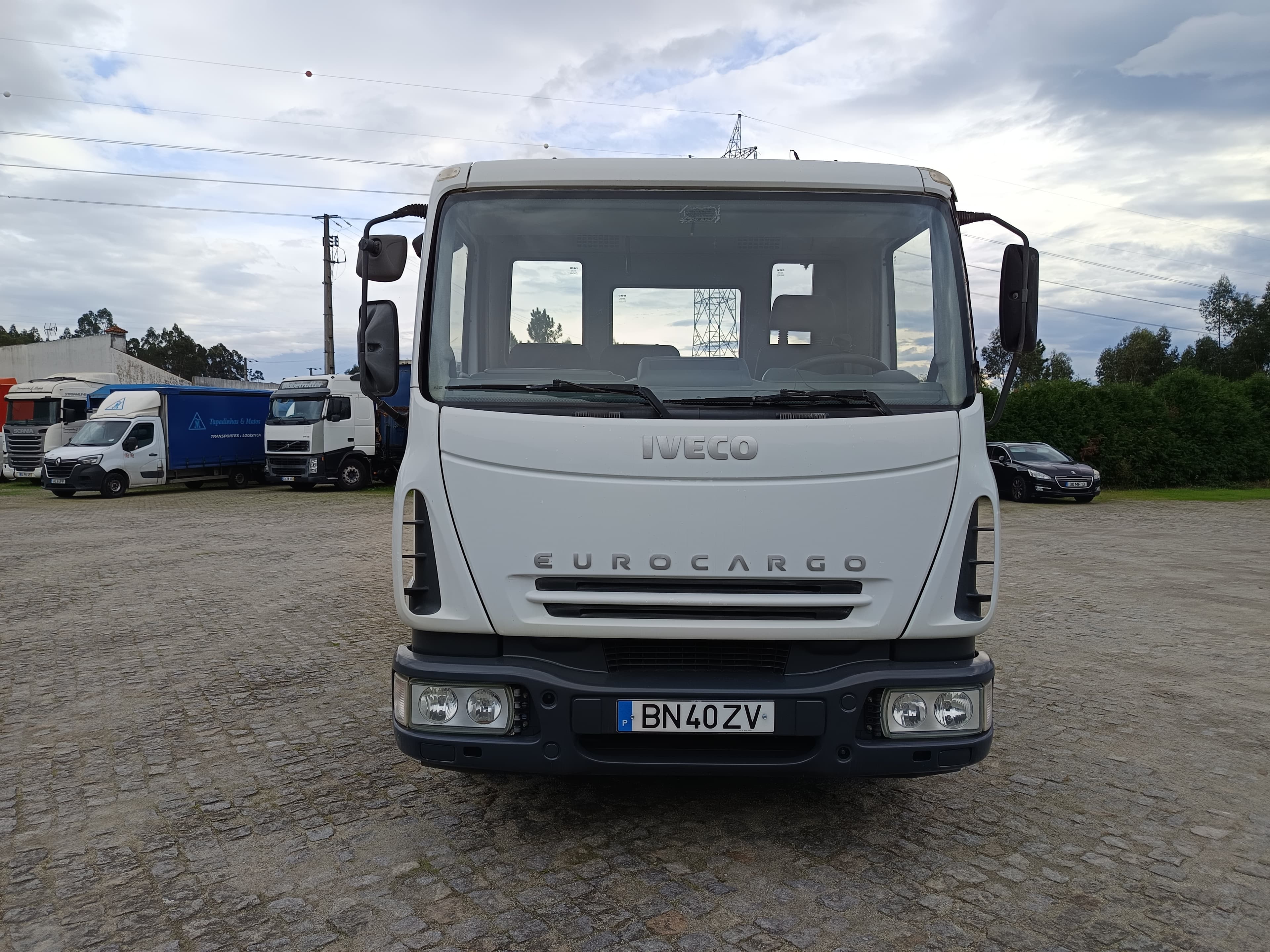 Pronto Socorro Iveco ML100 · Ano 2005 — imagem 3