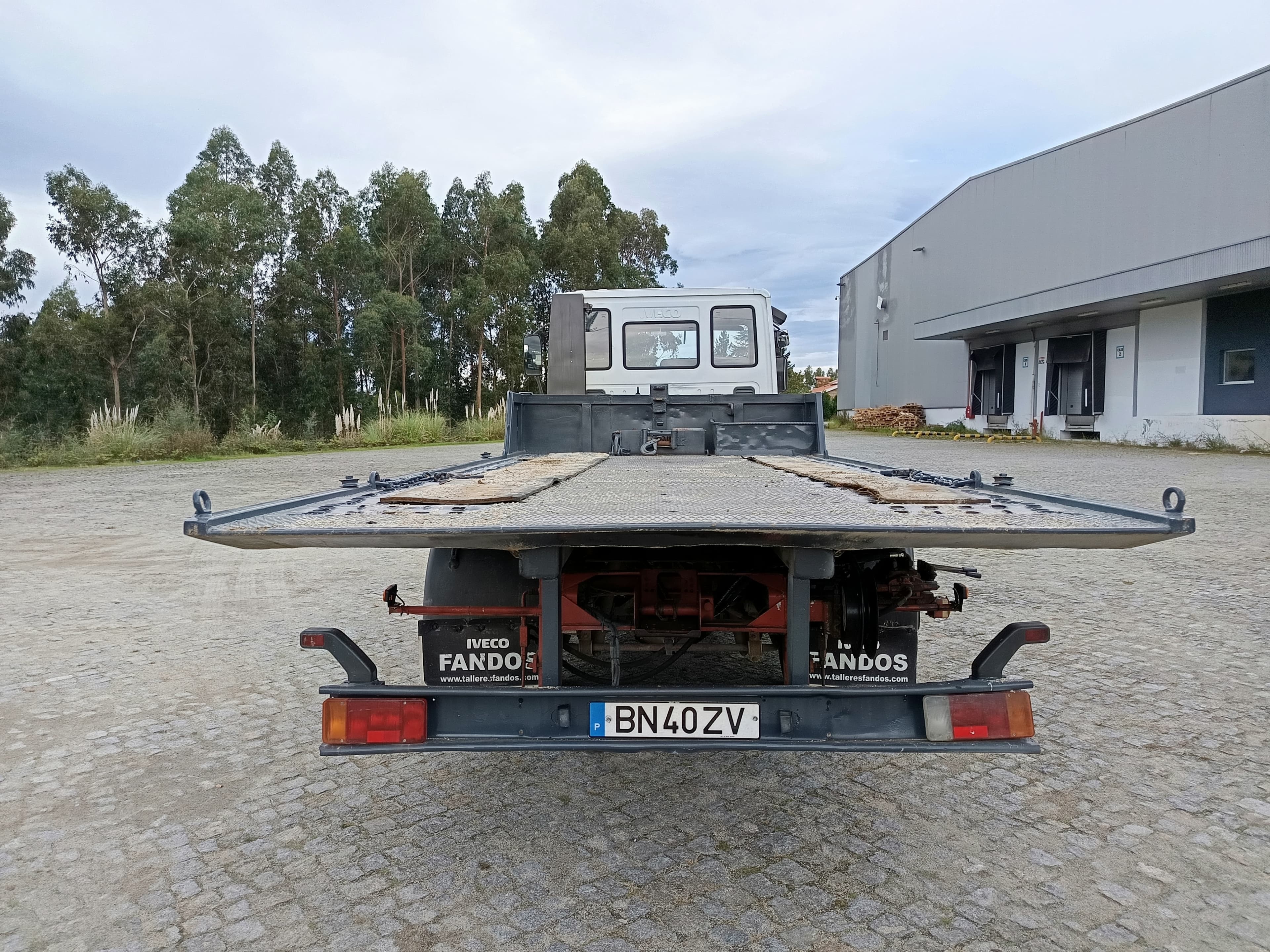 Pronto Socorro Iveco ML100 · Ano 2005 — imagem 5