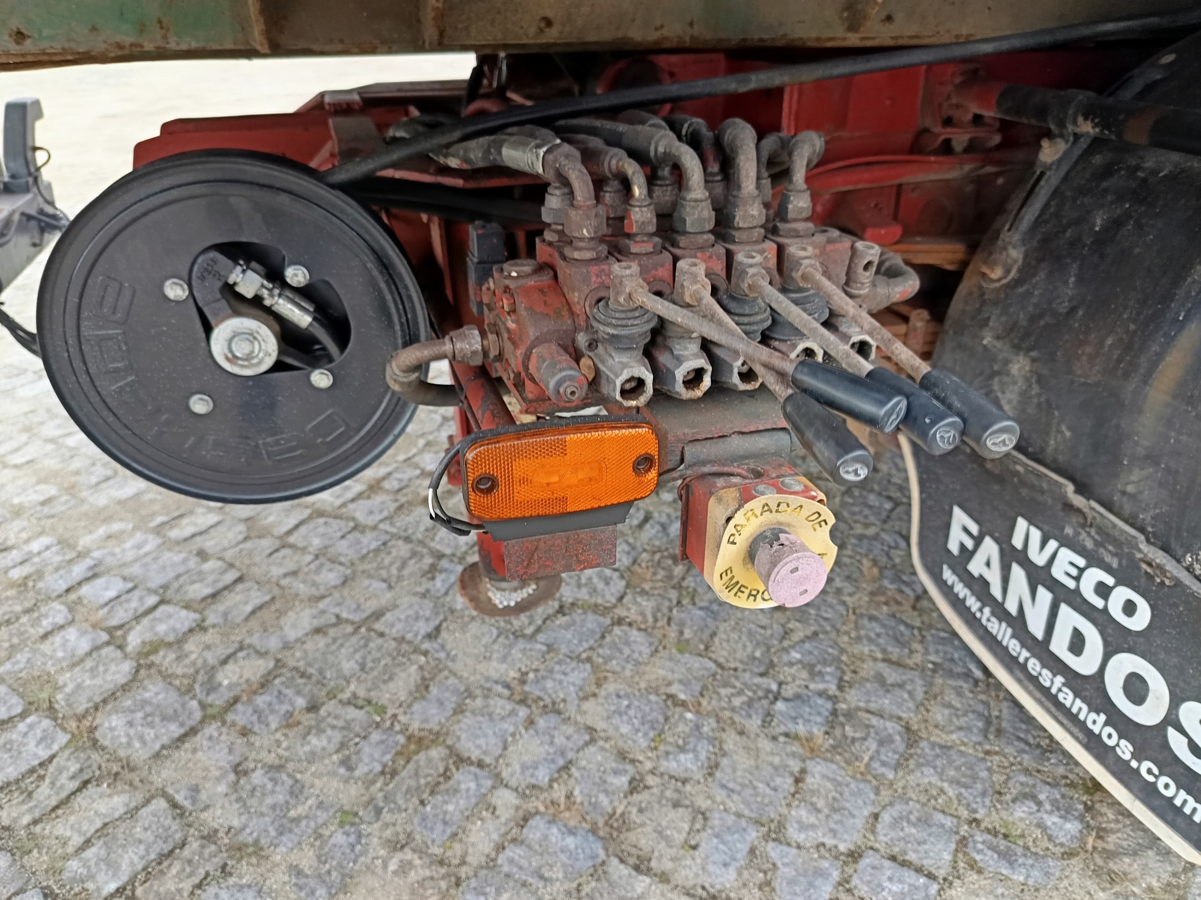 Pronto Socorro Iveco ML100 · Ano 2005 — imagem 13