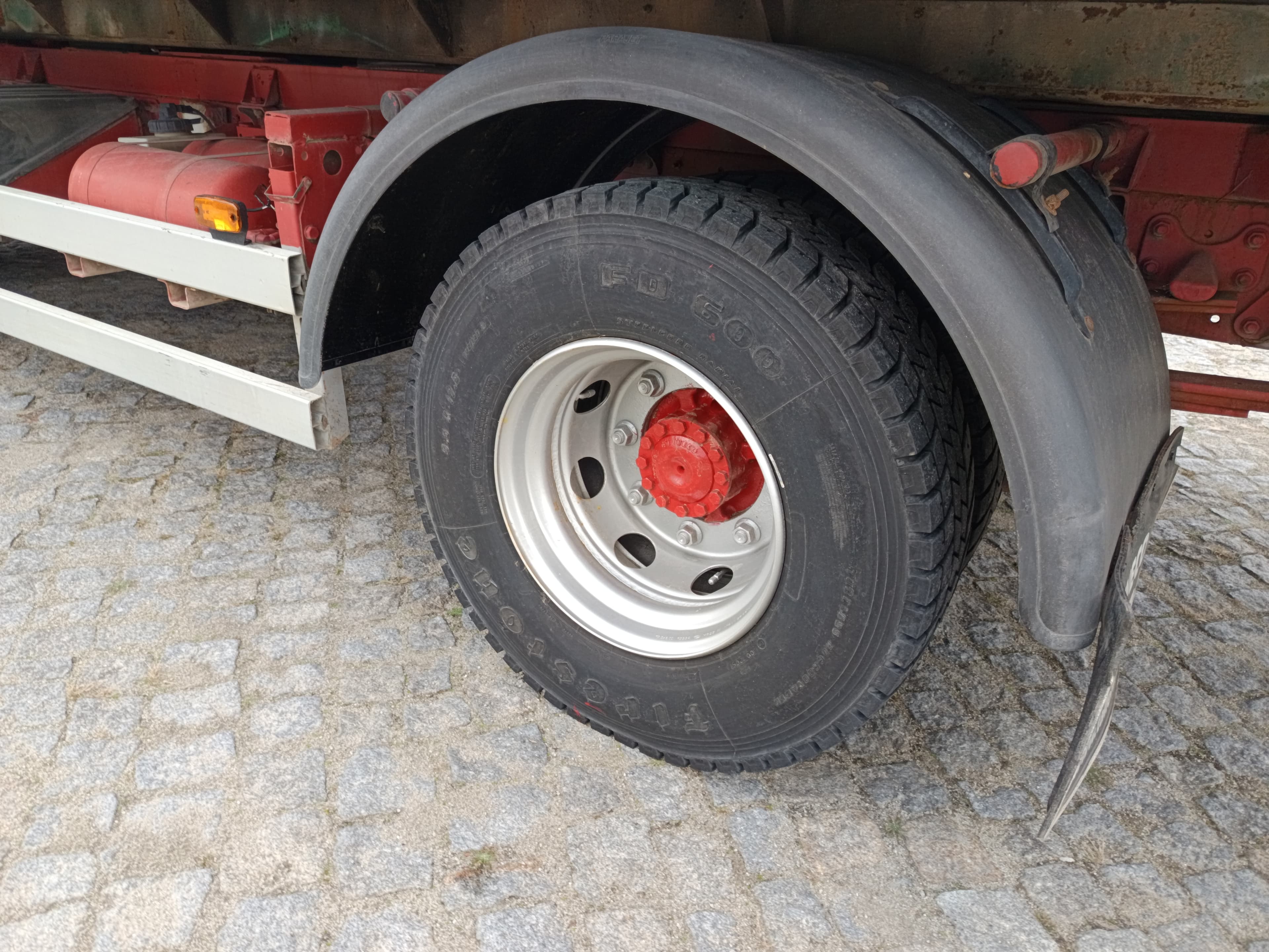 Pronto Socorro Iveco ML100 · Ano 2005 — imagem 10