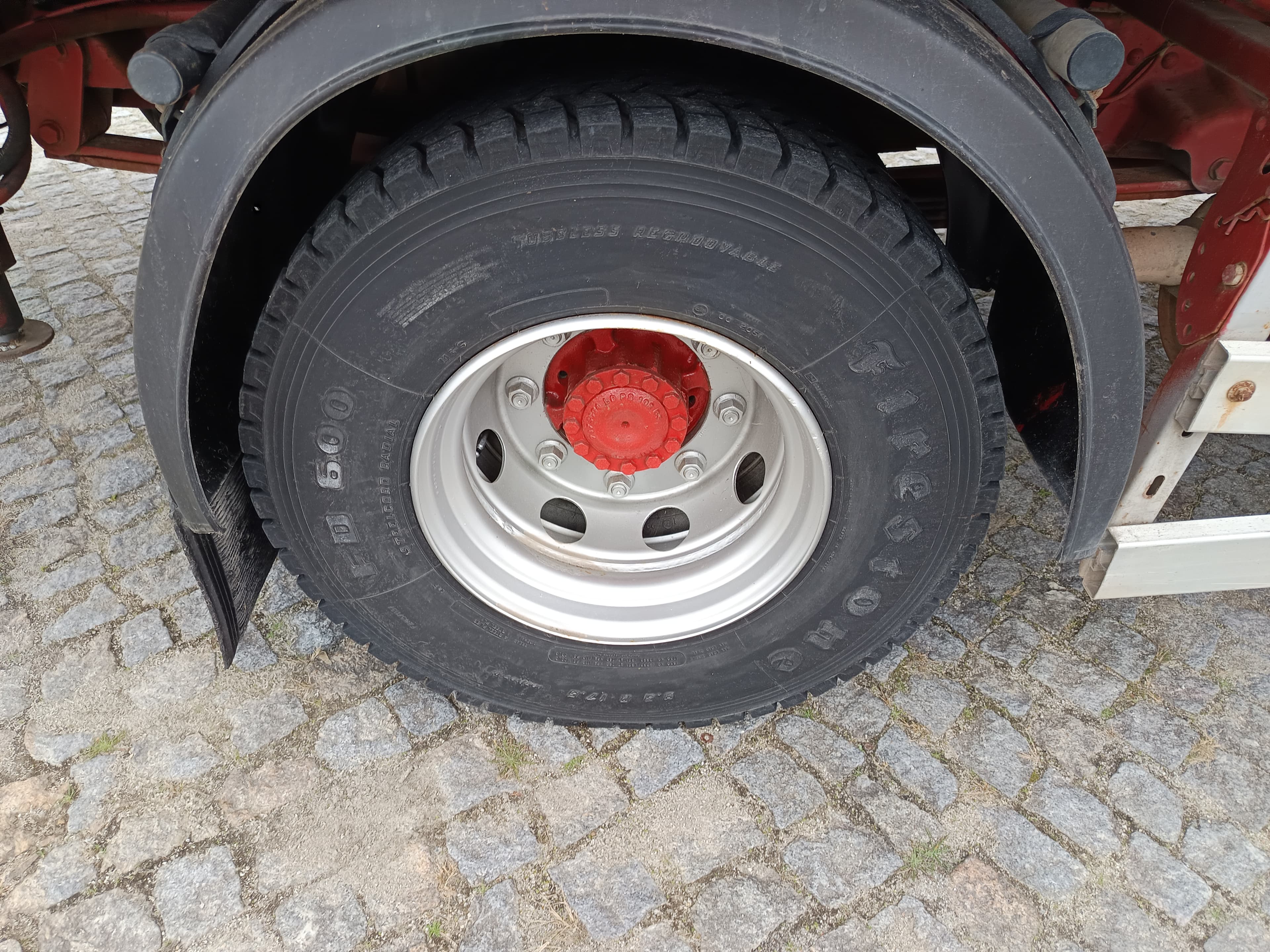 Pronto Socorro Iveco ML100 · Ano 2005 — imagem 9