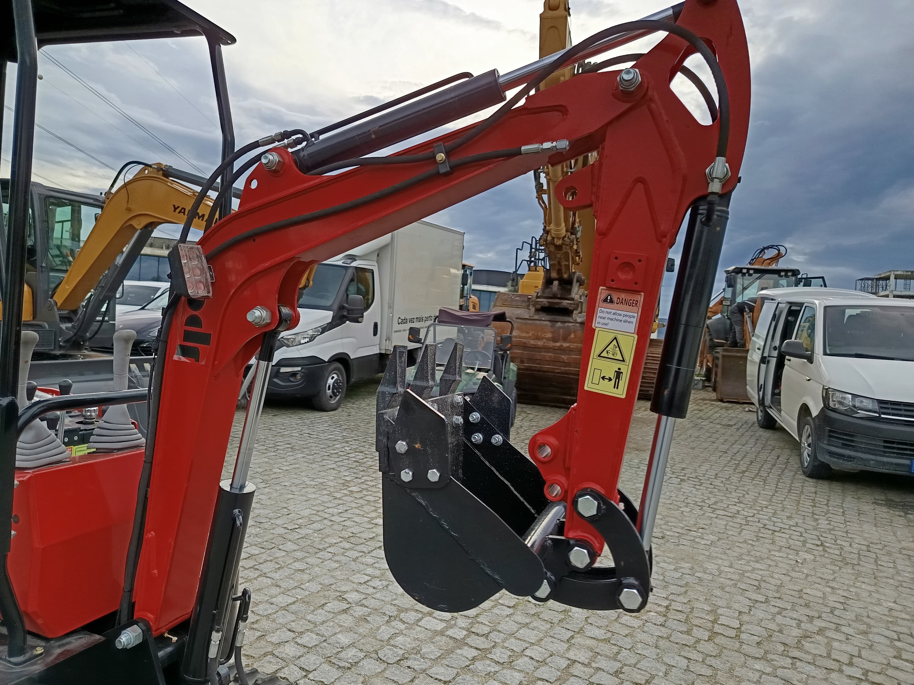 Mini Giratória JPC · Ano 2024 — imagem 3