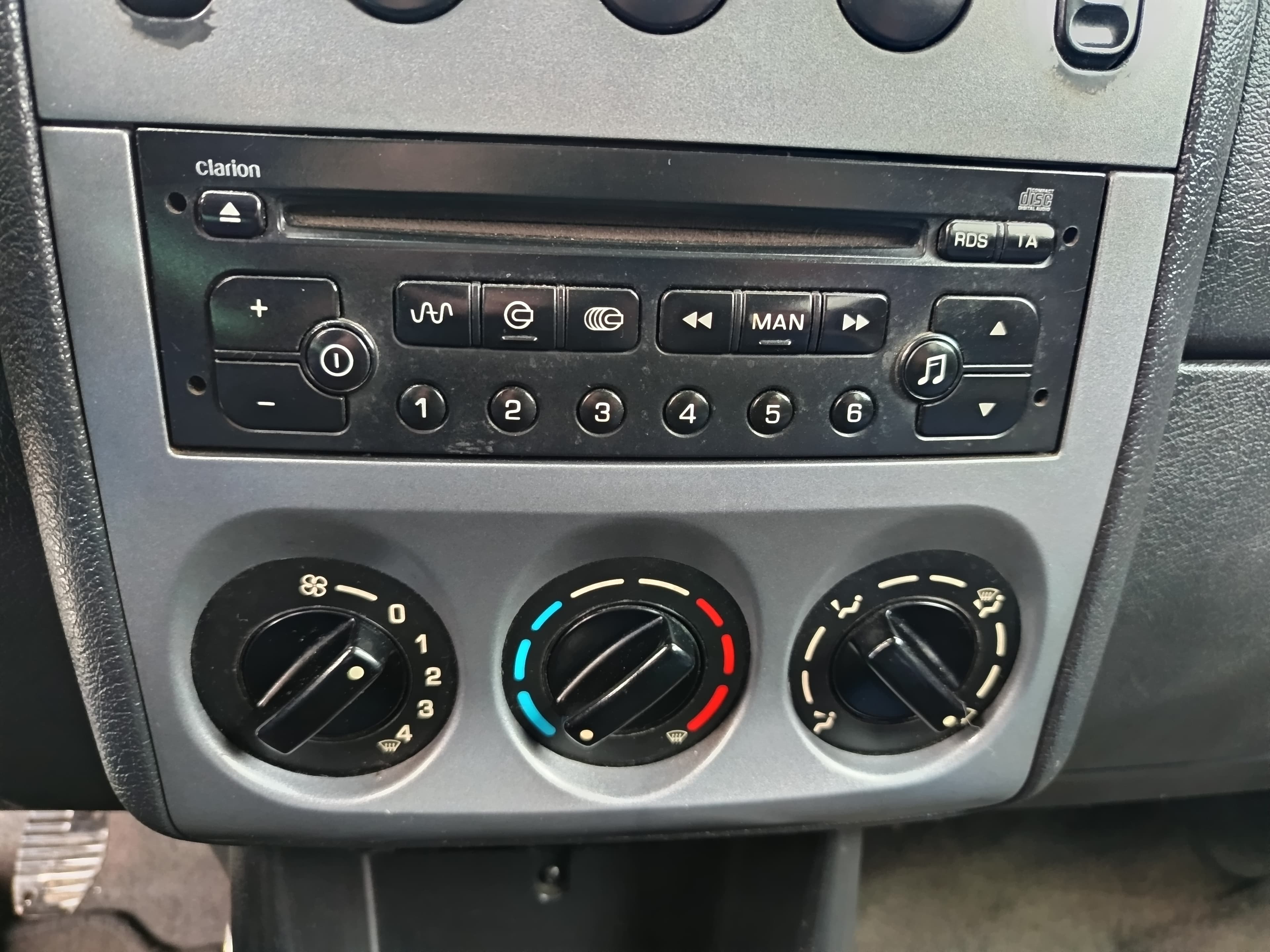 Peugeot Partner · Ano 2006 — imagem 35