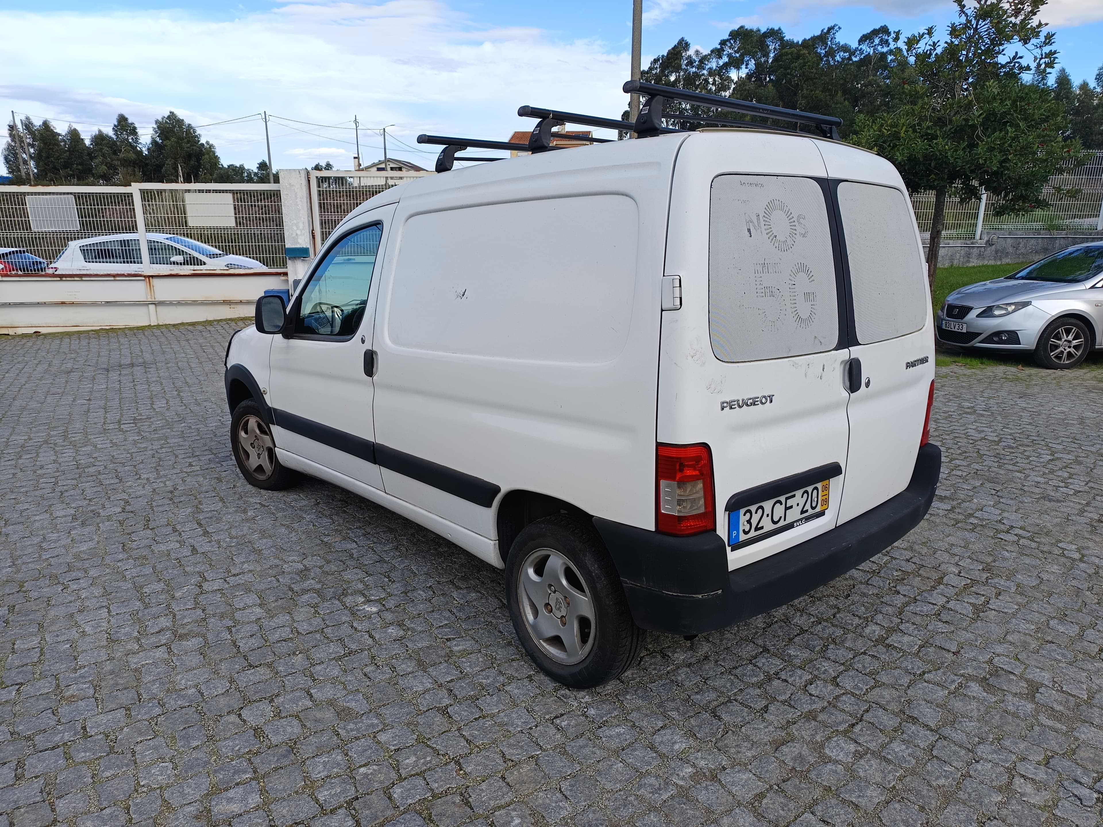 Peugeot Partner · Ano 2006 — imagem 4