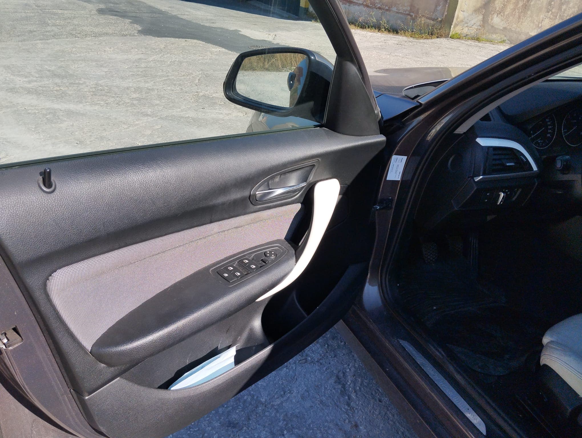 BMW 116 D · Ano 2012 — image 26