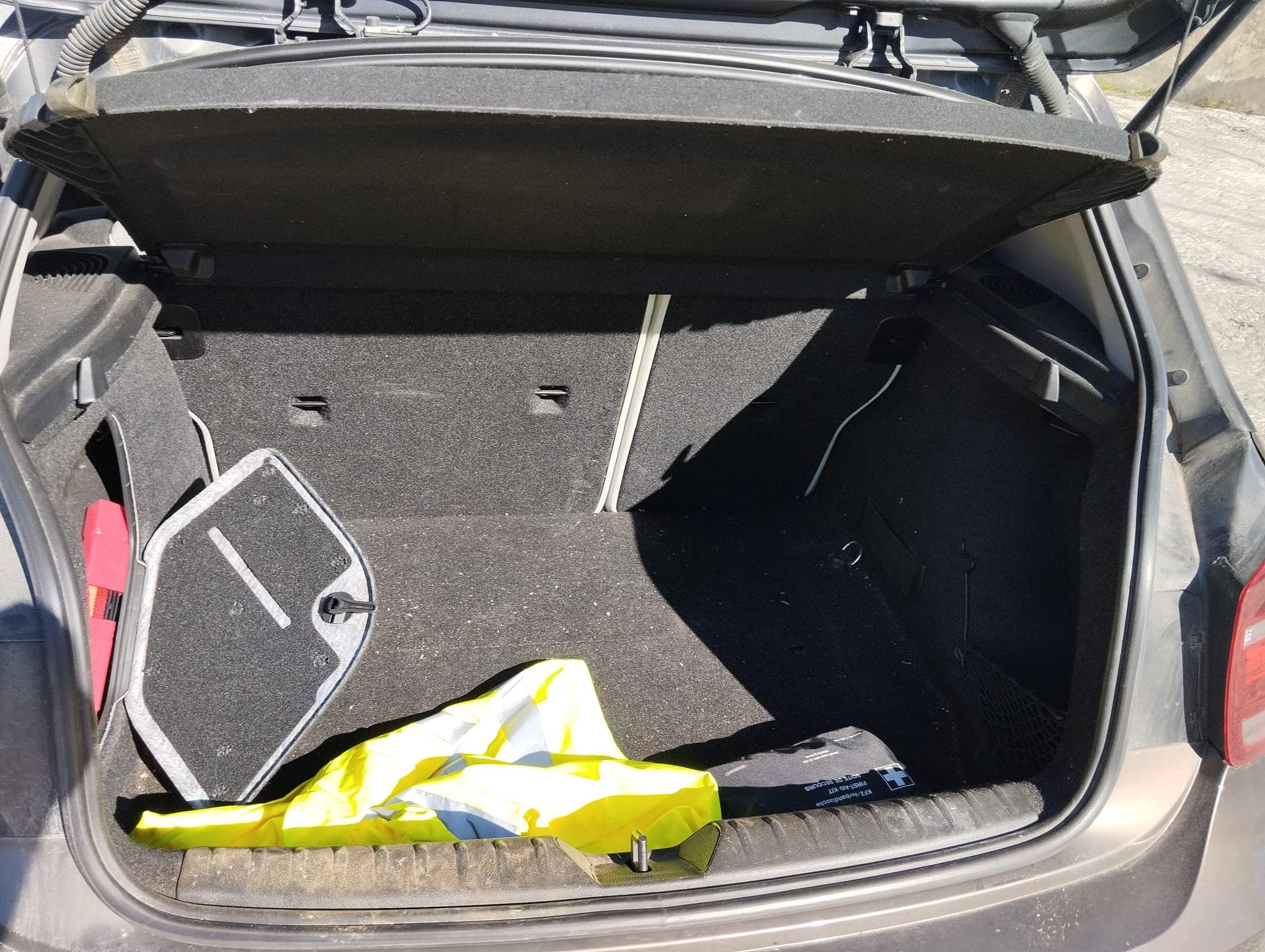BMW 116 D · Ano 2012 — image 11