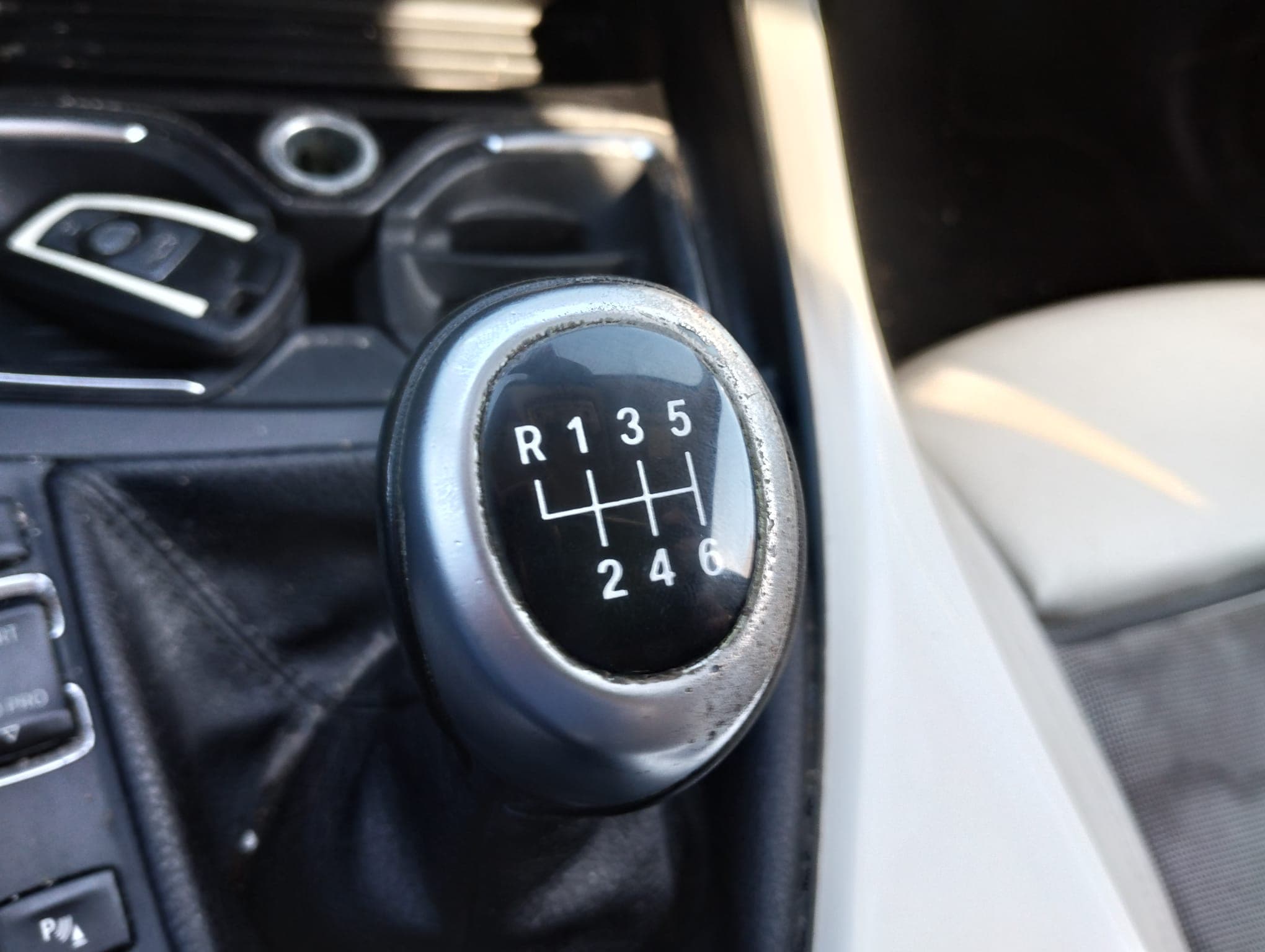 BMW 116 D · Ano 2012 — image 23