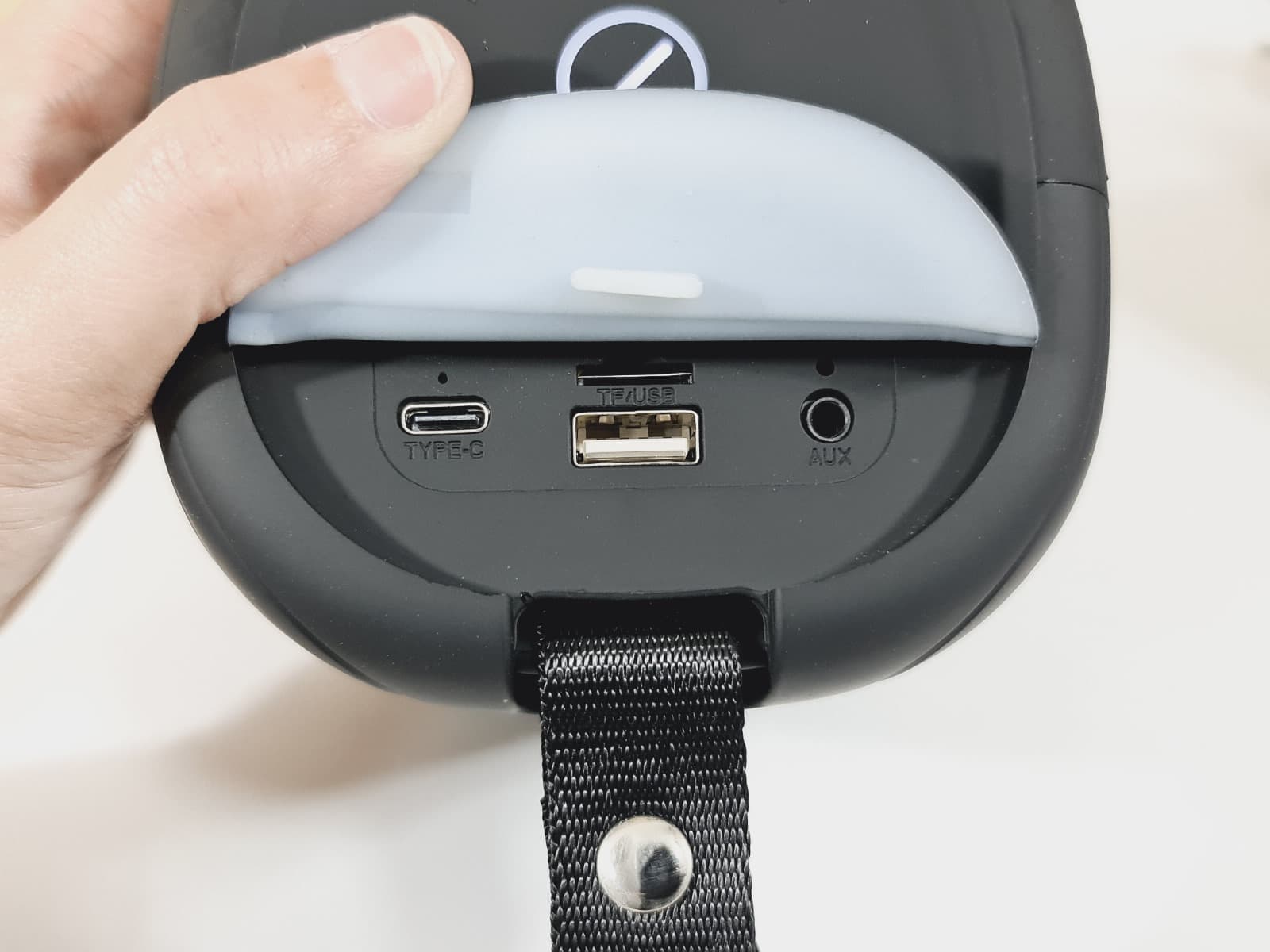 Coluna Portátil Bluetooth Havit — image 5