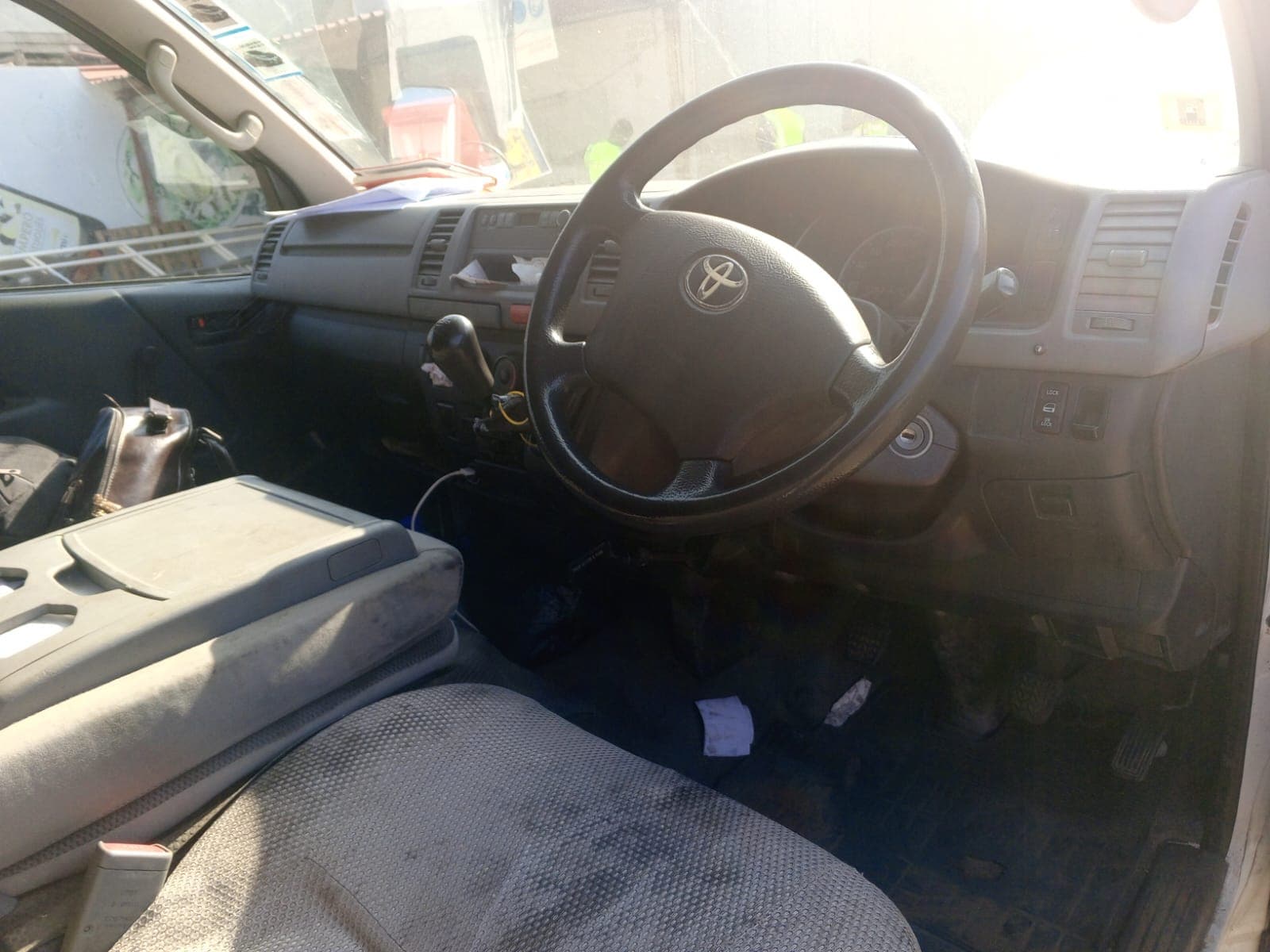 TOYOTA HIACE 1KD — image 5