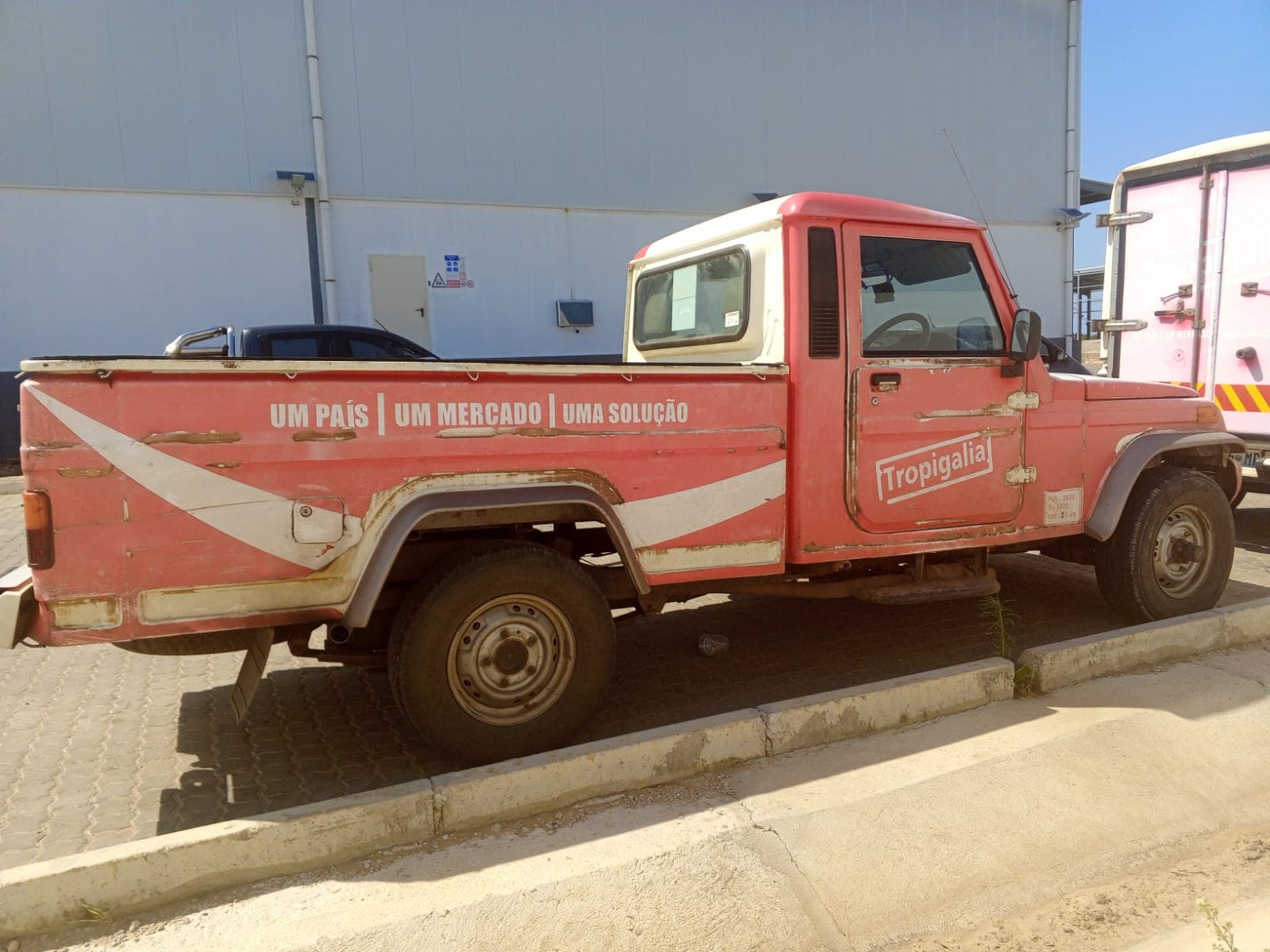 MAHINDRA BOLERO — imagem 4