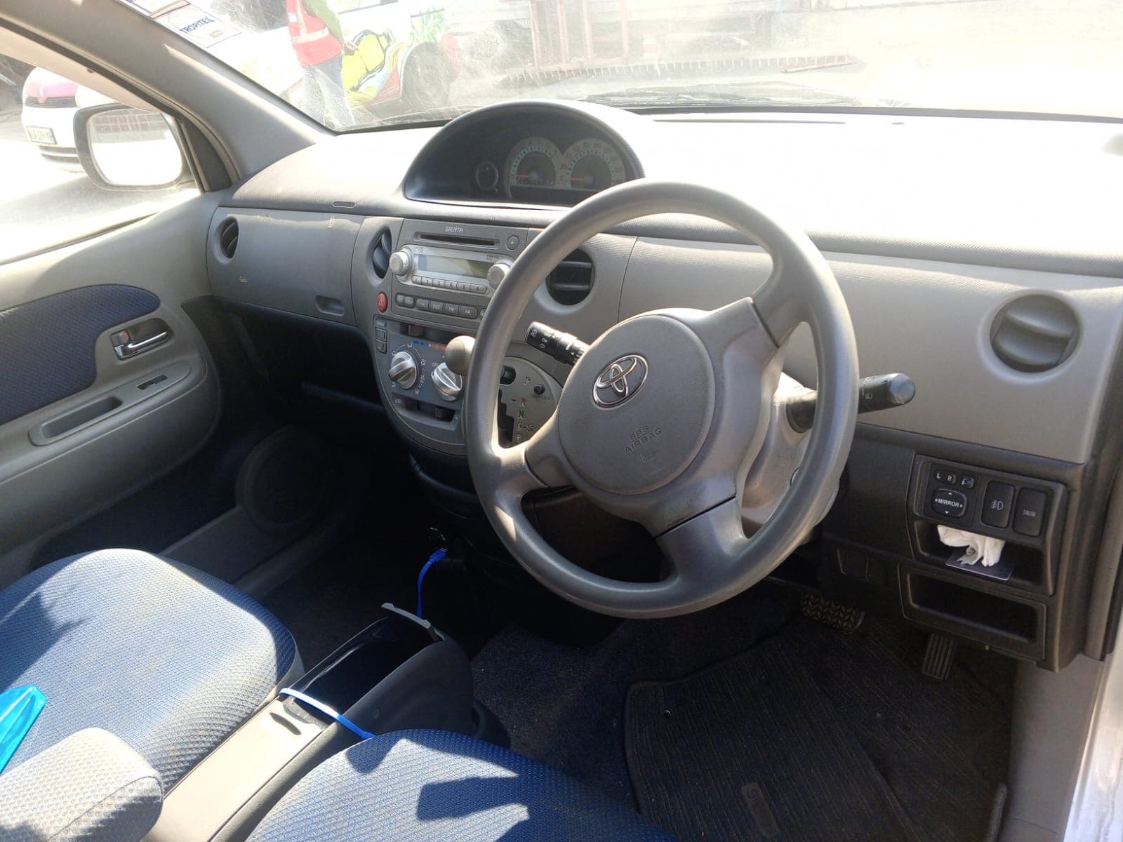 TOYOTA SIENTA — imagen 6