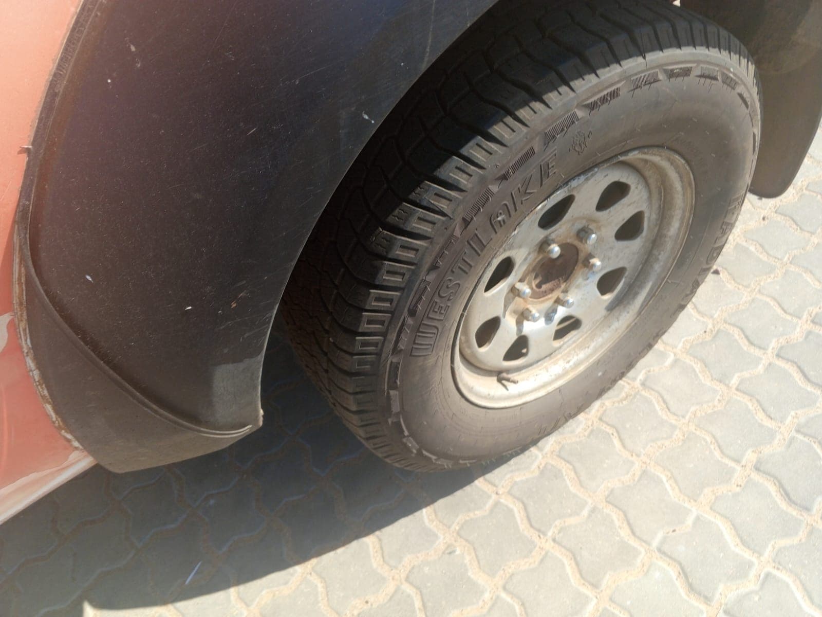 NISSAN HARDBODY — imagen 12