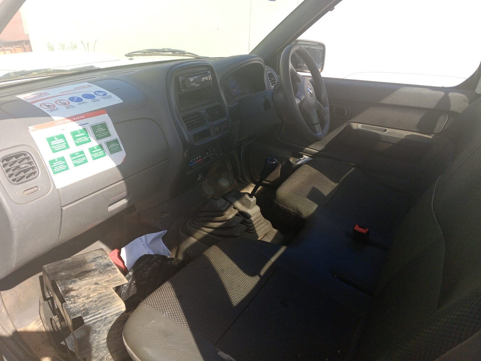 NISSAN HARDBODY — imagen 5