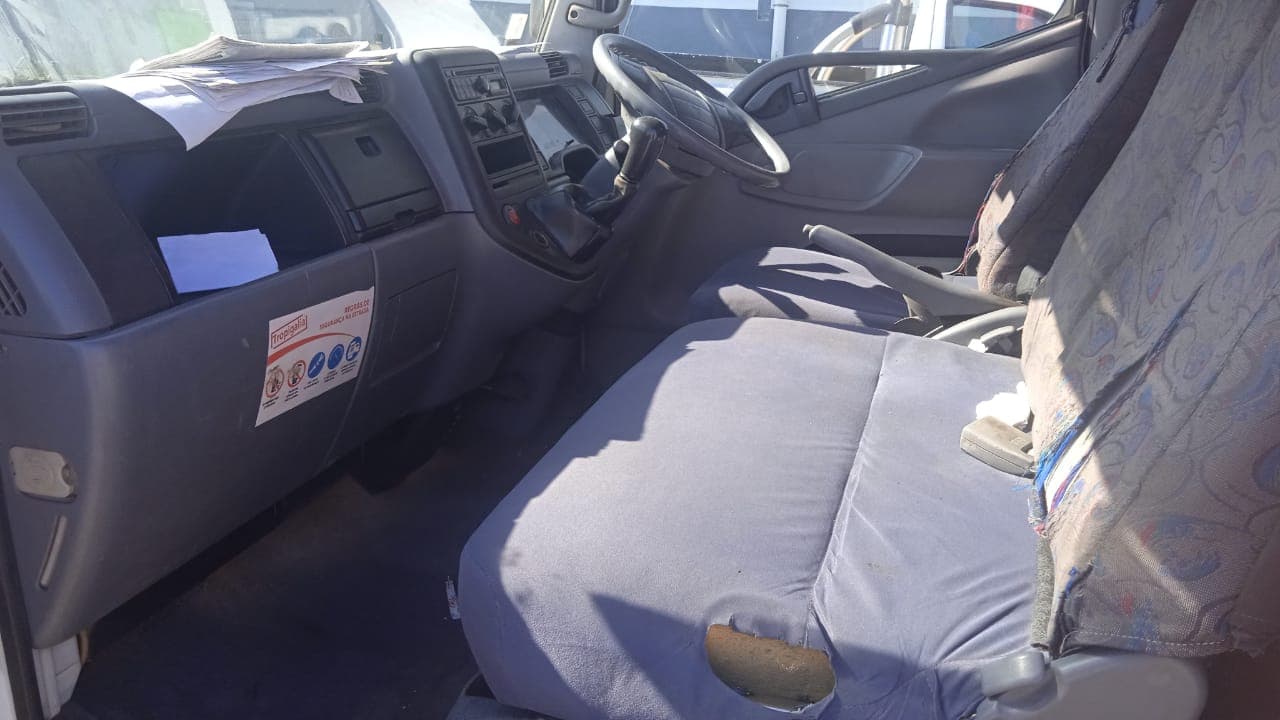 MITSUBISHI CANTER — imagen 9