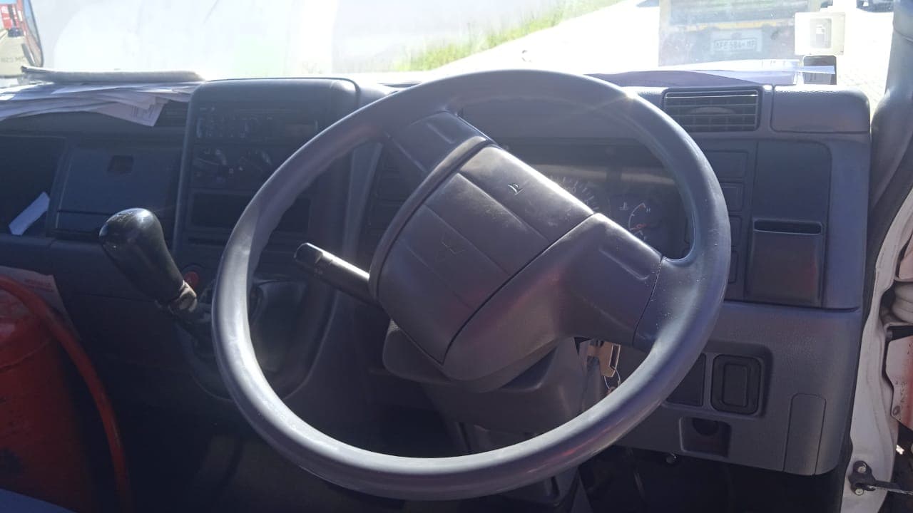 MITSUBISHI CANTER — imagen 10