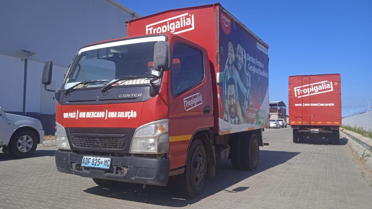 MITSUBISHI CANTER — imagen 1