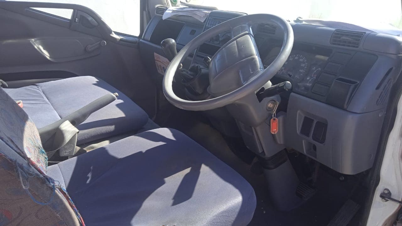 MITSUBISHI CANTER — imagen 7