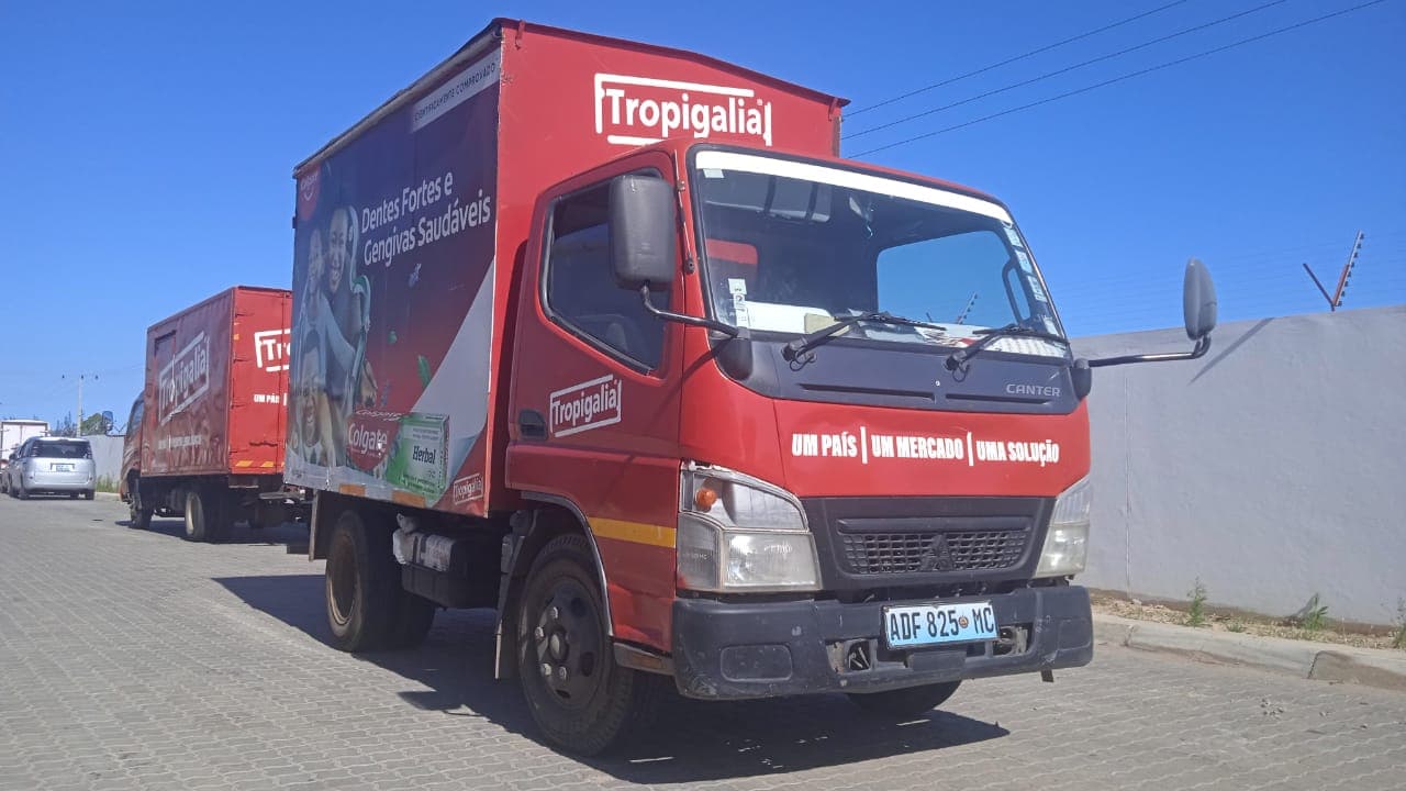 MITSUBISHI CANTER — imagen 2