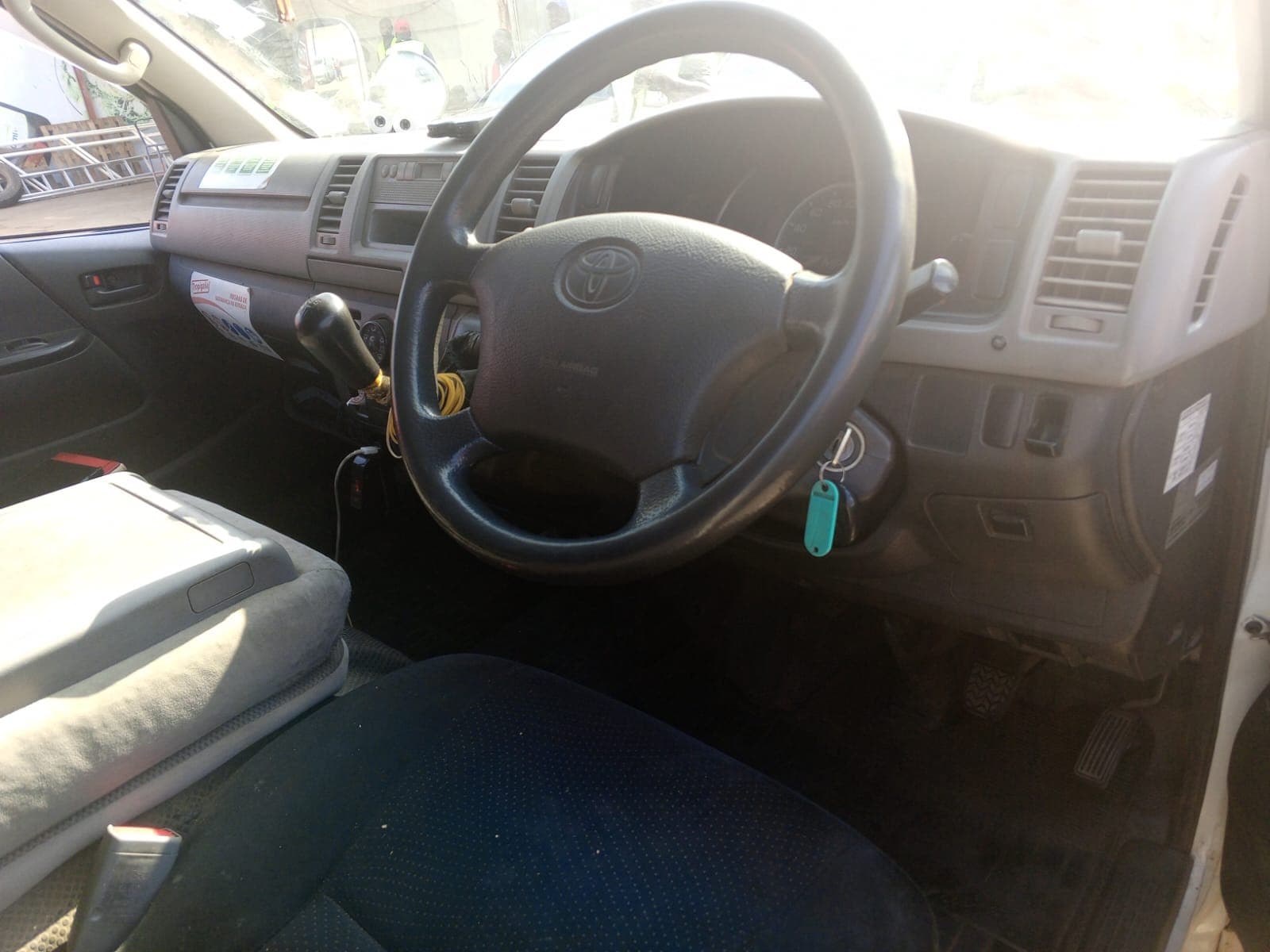 TOYOTA HIACE 2KD — imagem 5