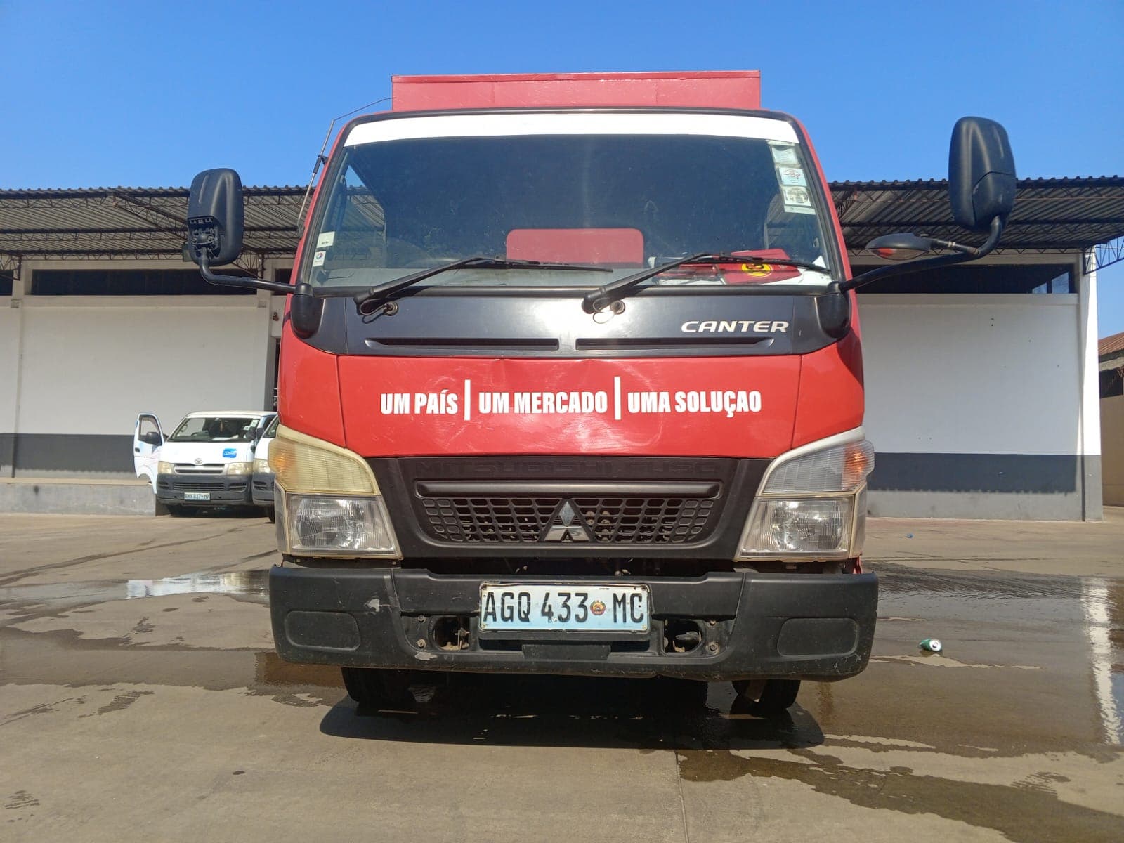 MITSUBISHI CANTER — imagem 2