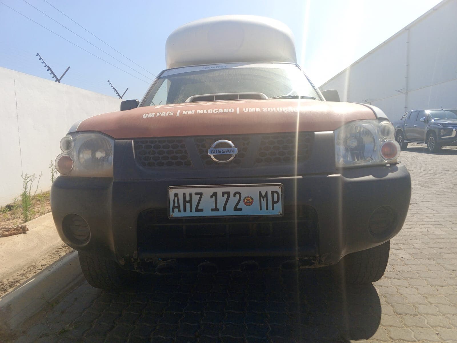 NISSAN HARDBODY — imagen 2