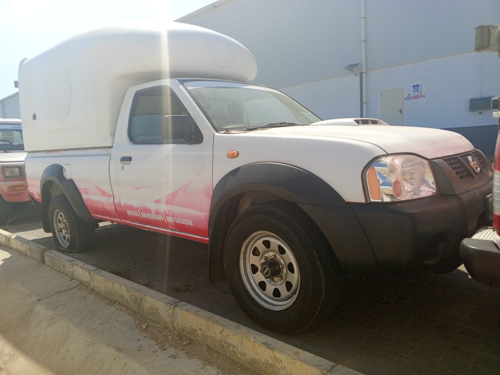 NISSAN HARDBODY — imagem 2