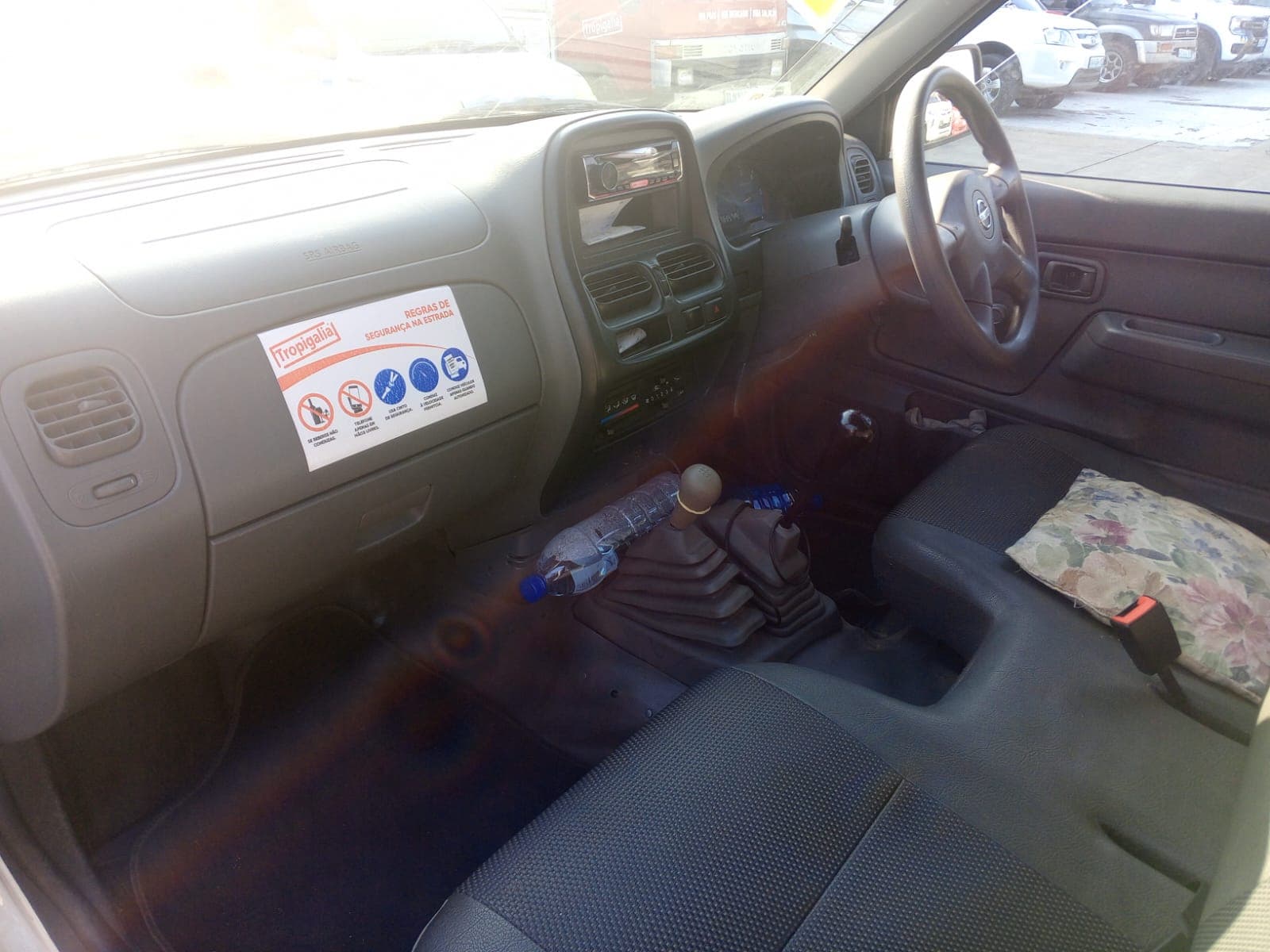 NISSAN HARDBODY — imagen 8