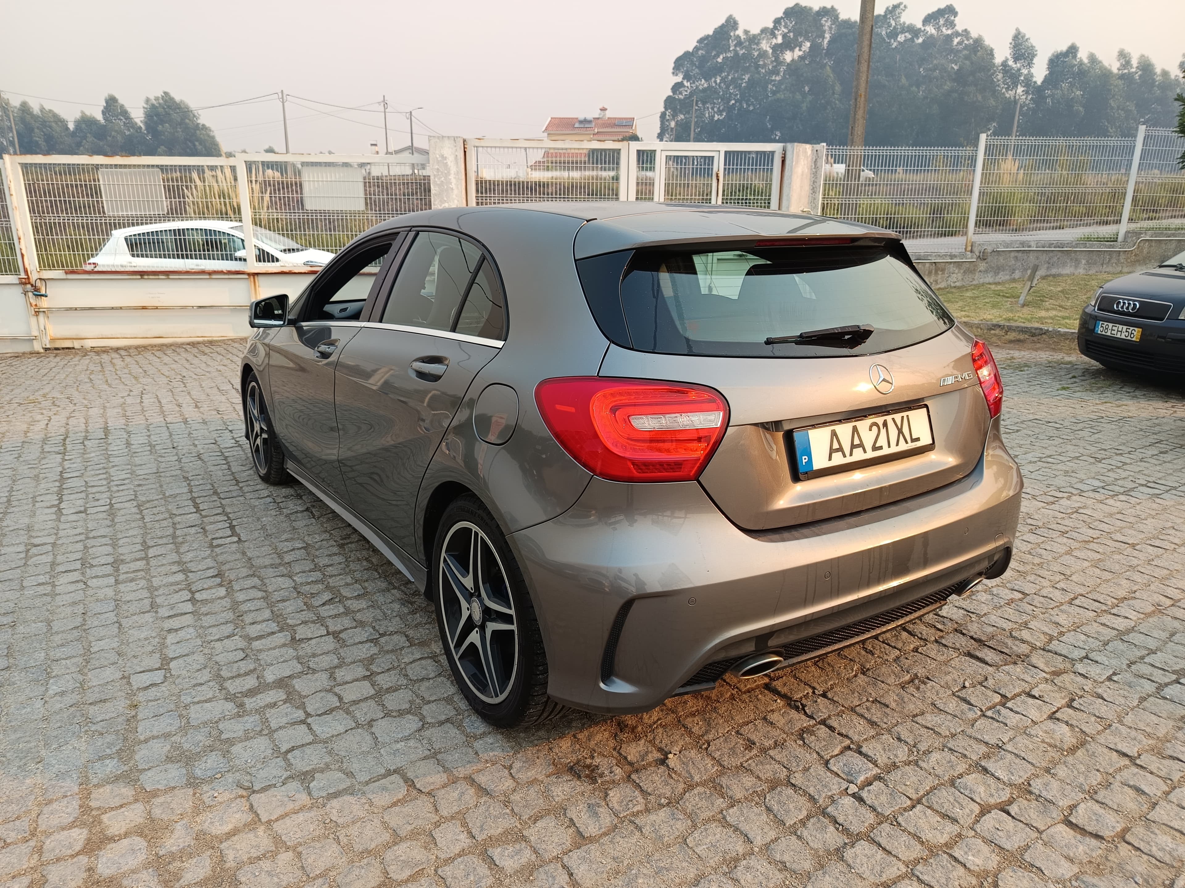 Mercedes-Benz A180 · Ano 2014 — imagem 6