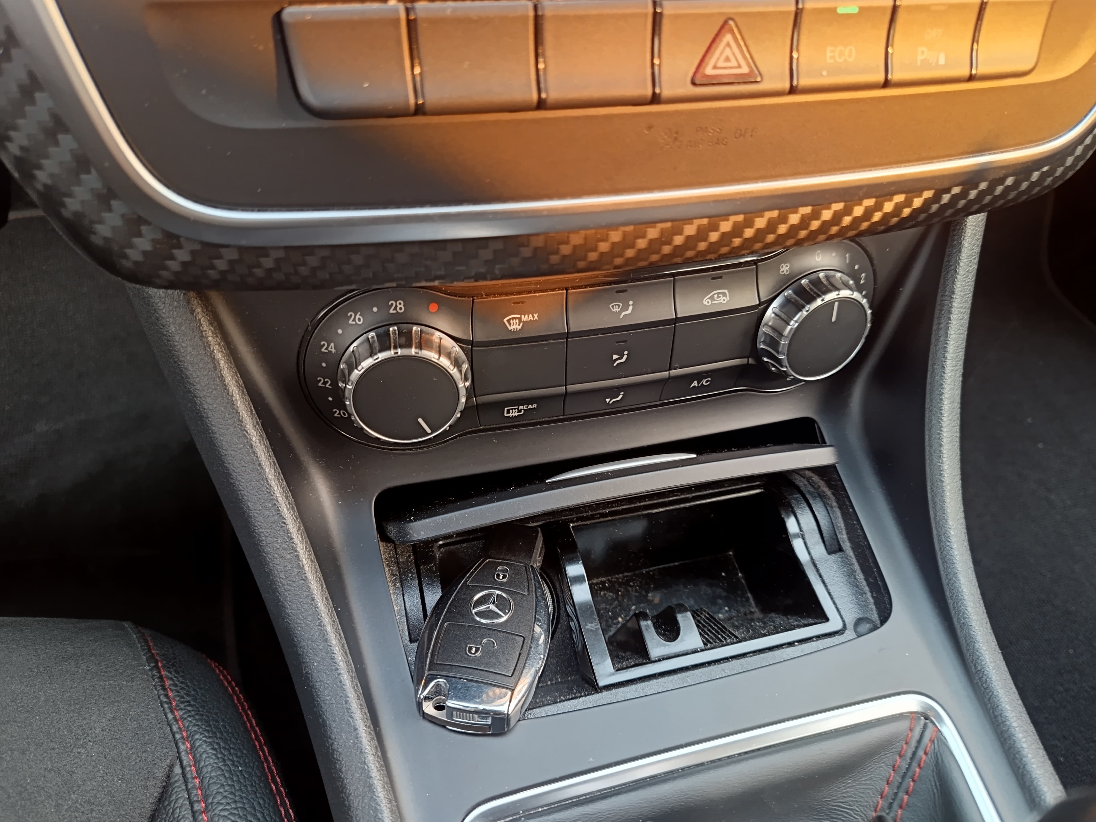 Mercedes-Benz A180 · Ano 2014 — imagem 38
