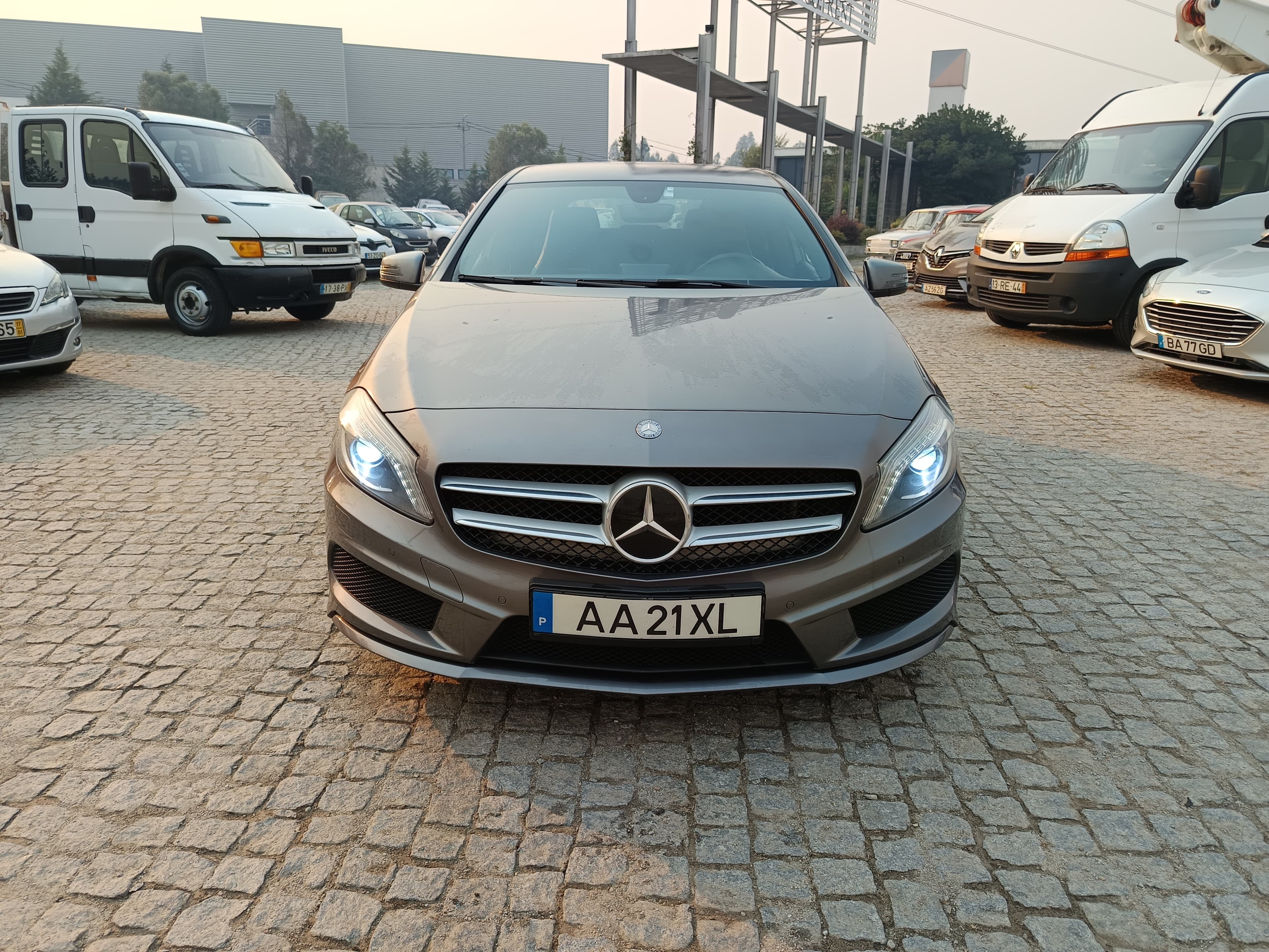 Mercedes-Benz A180 · Ano 2014 — imagem 3