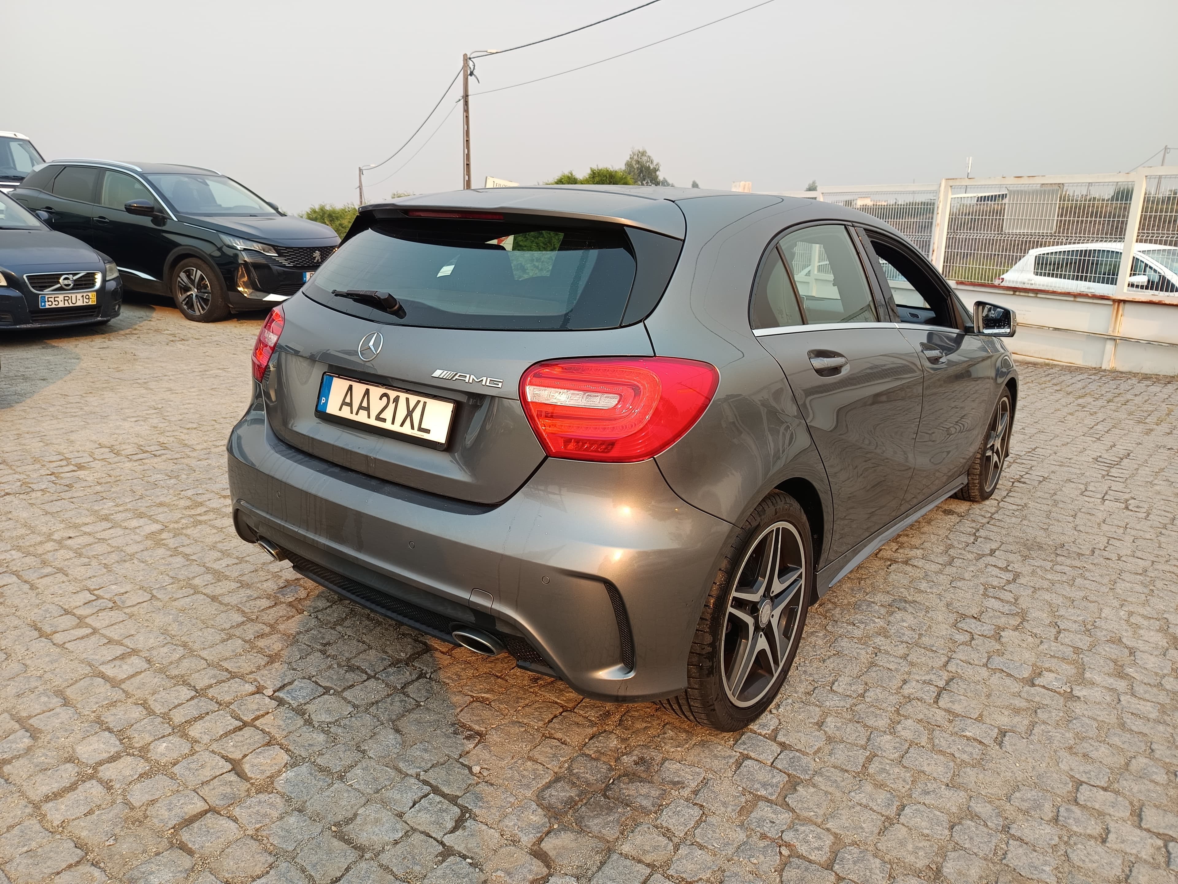 Mercedes-Benz A180 · Ano 2014 — imagem 4