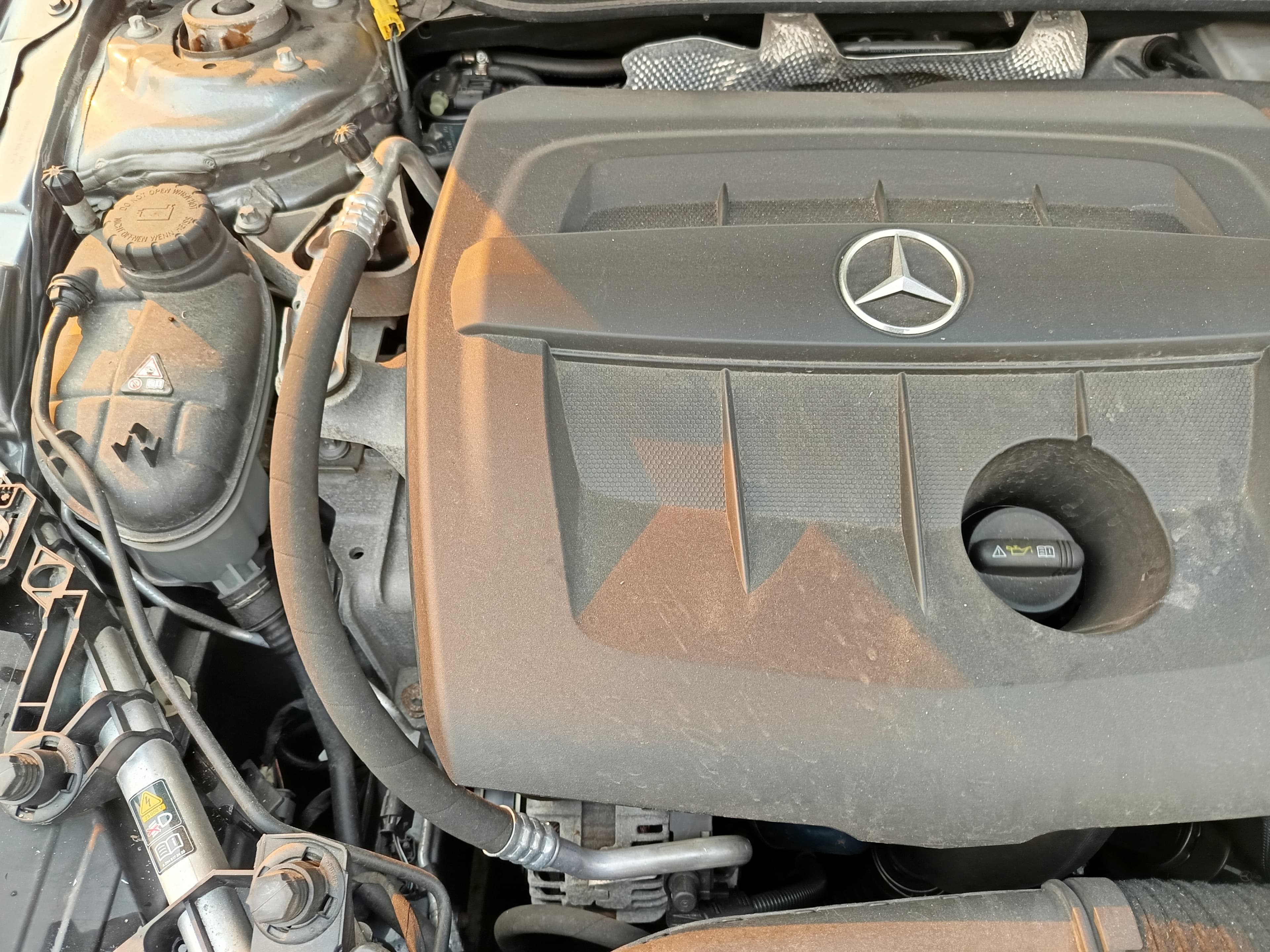 Mercedes-Benz A180 · Ano 2014 — imagem 11
