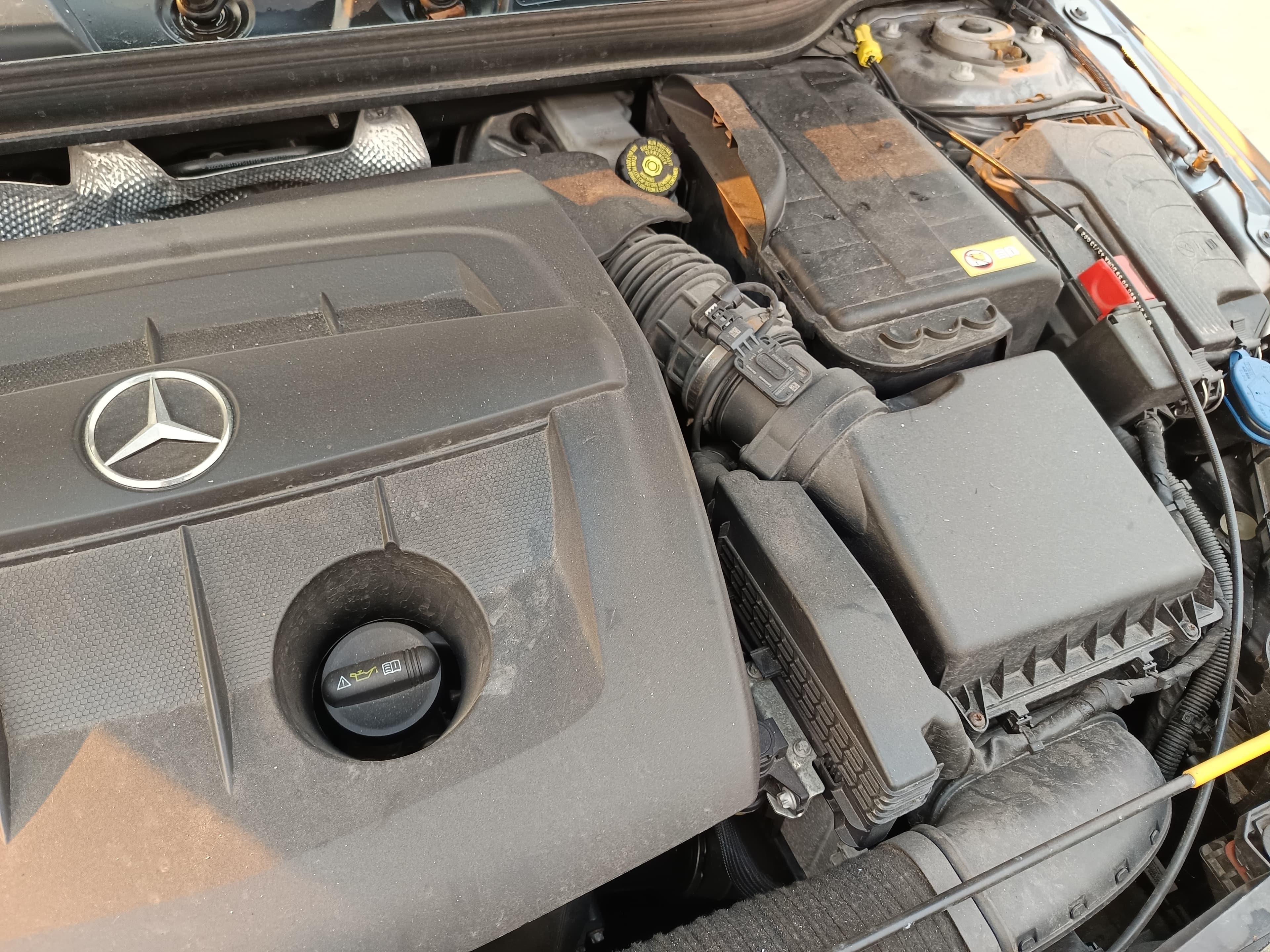 Mercedes-Benz A180 · Ano 2014 — imagem 18