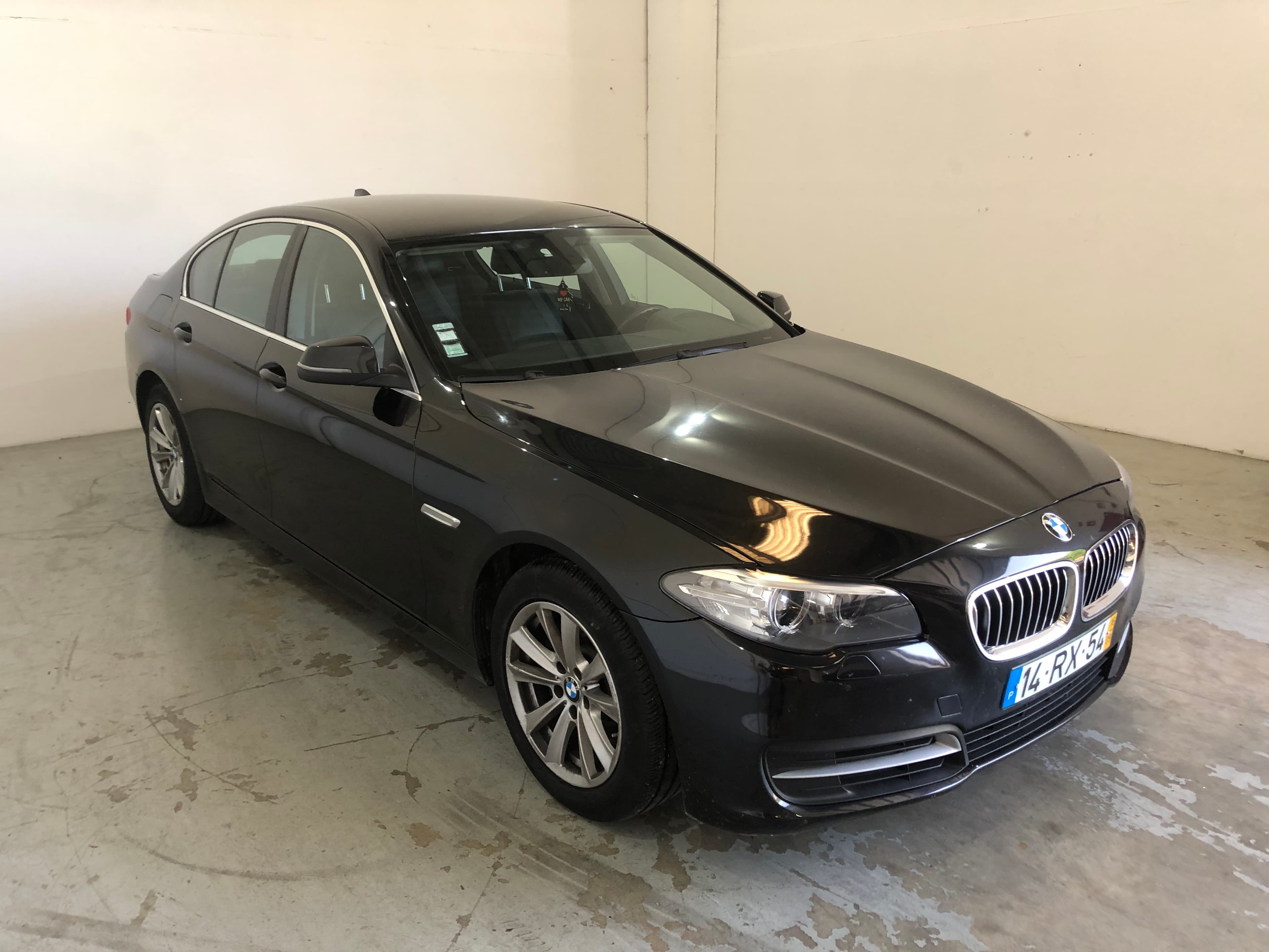 BMW 520D · Ano 2016 — imagem 2