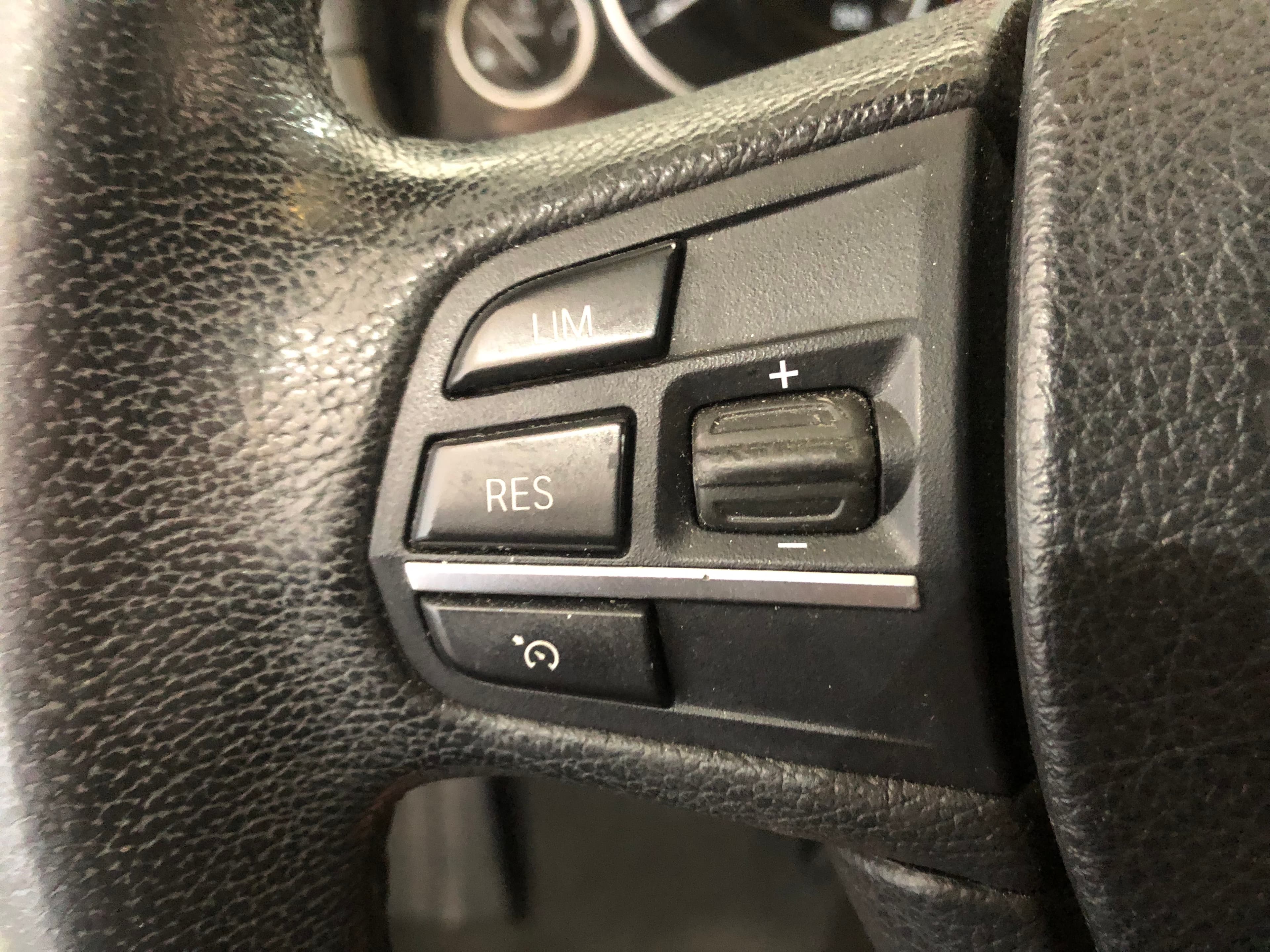 BMW 520D · Ano 2016 — imagem 32
