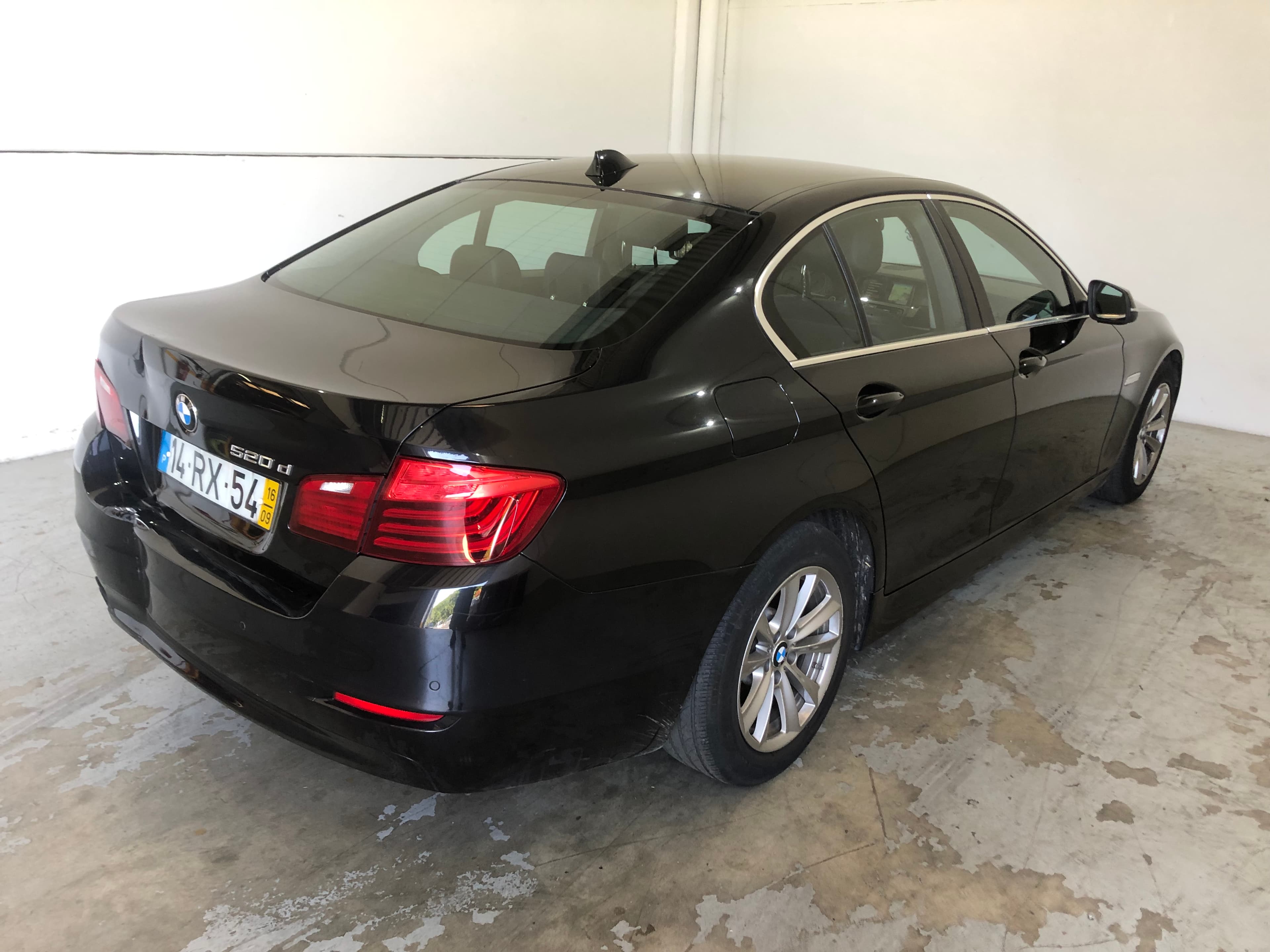 BMW 520D · Ano 2016 — imagem 6