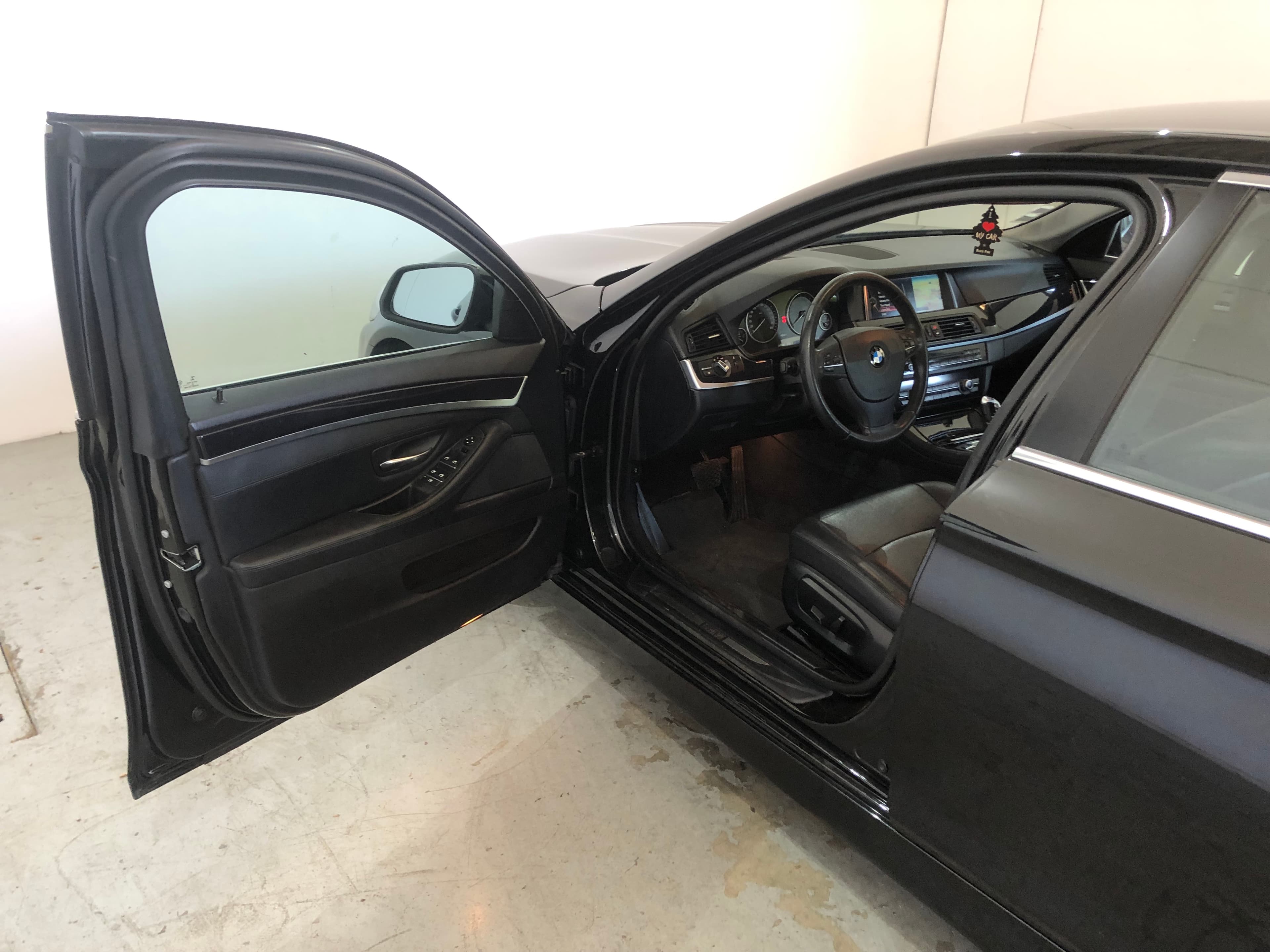 BMW 520D · Ano 2016 — imagem 19