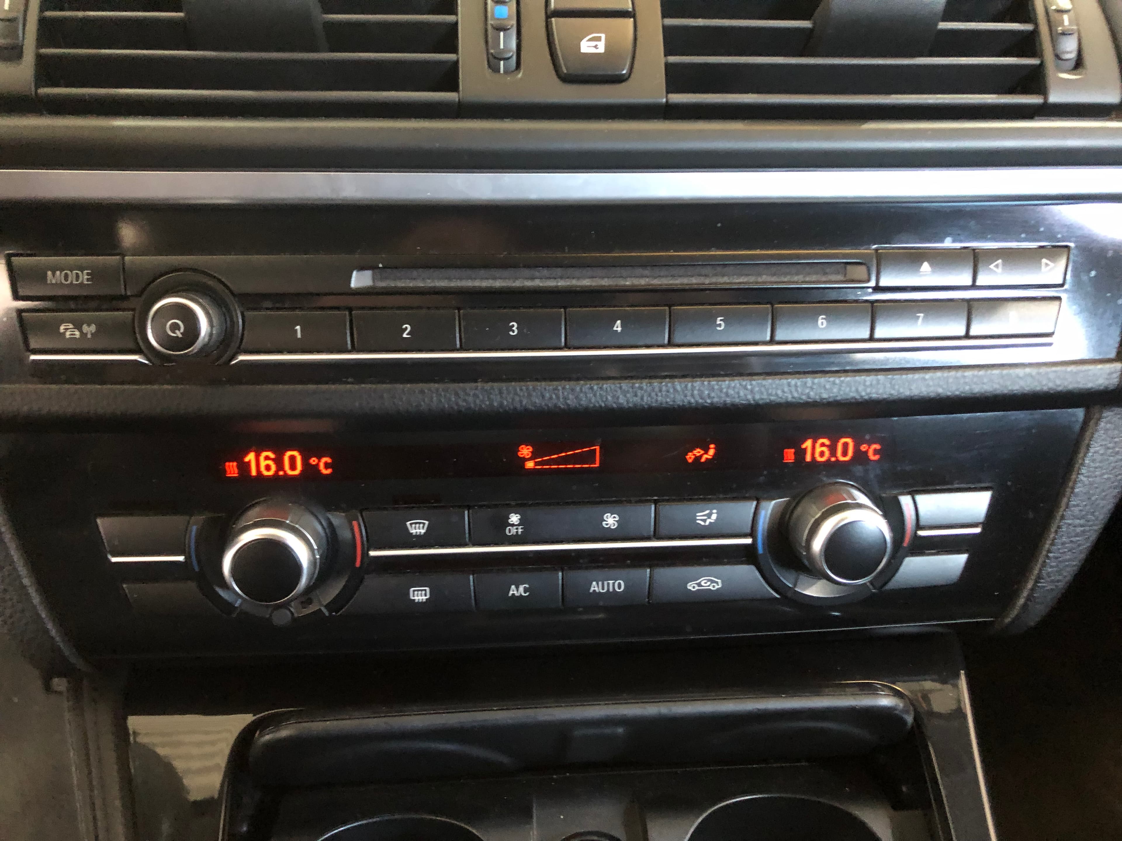 BMW 520D · Ano 2016 — imagem 43
