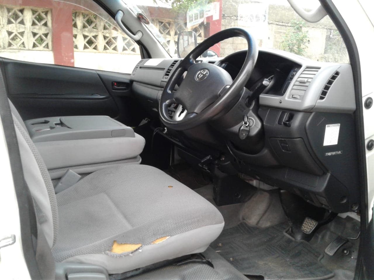 TOYOTA HIACE — imagem 13