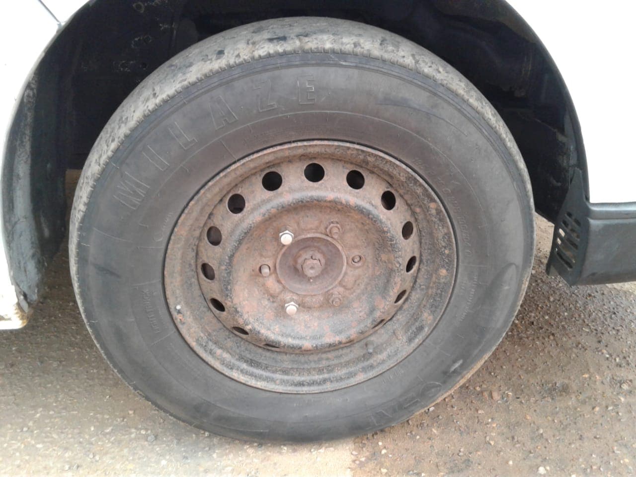 TOYOTA HIACE — image 5
