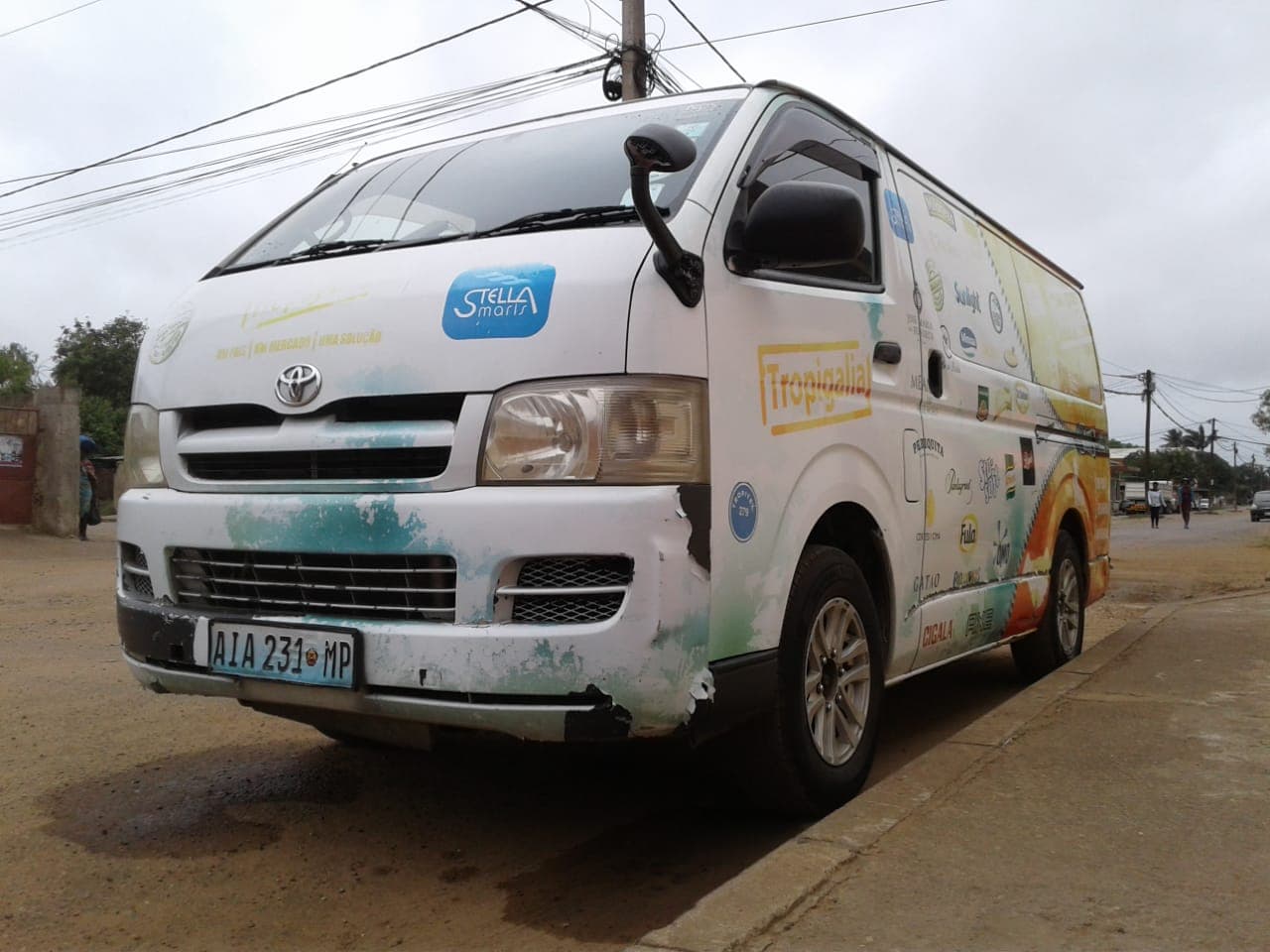 TOYOTA HIACE — image 6