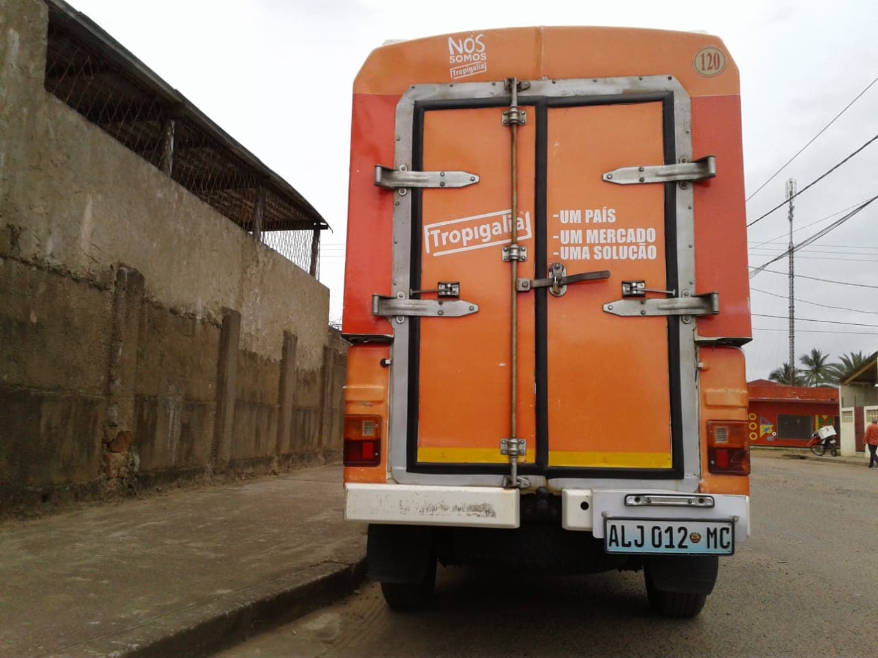 MAHINDRA BOLERO — imagem 8