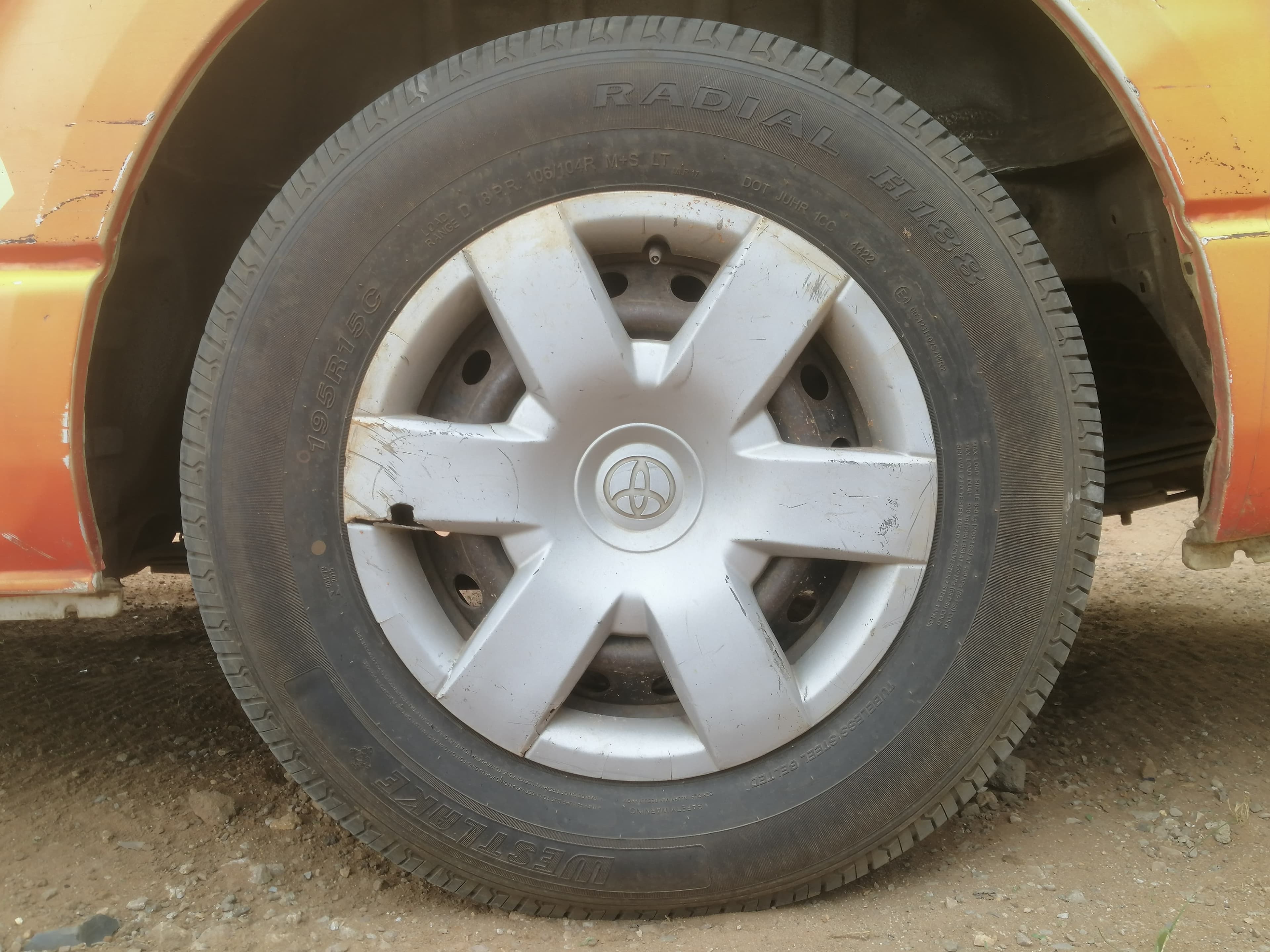 TOYOTA REGIUS 2.60M — imagem 8