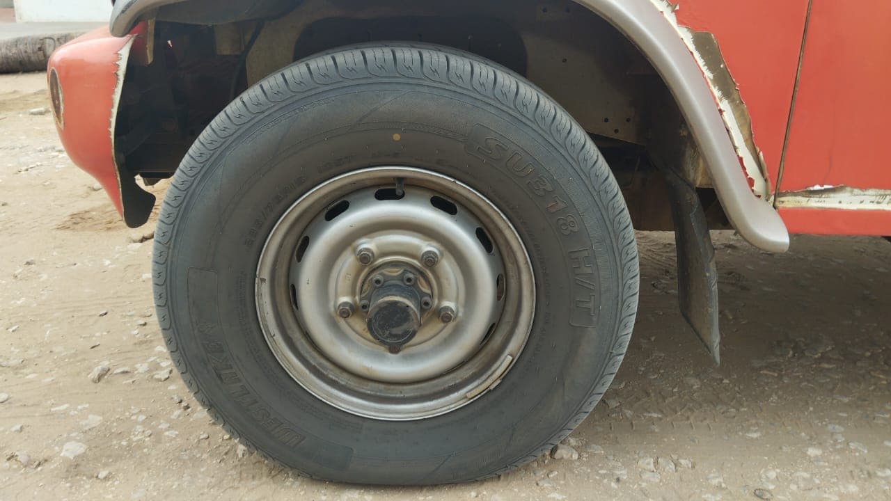 MAHINDRA BOLERO — image 5