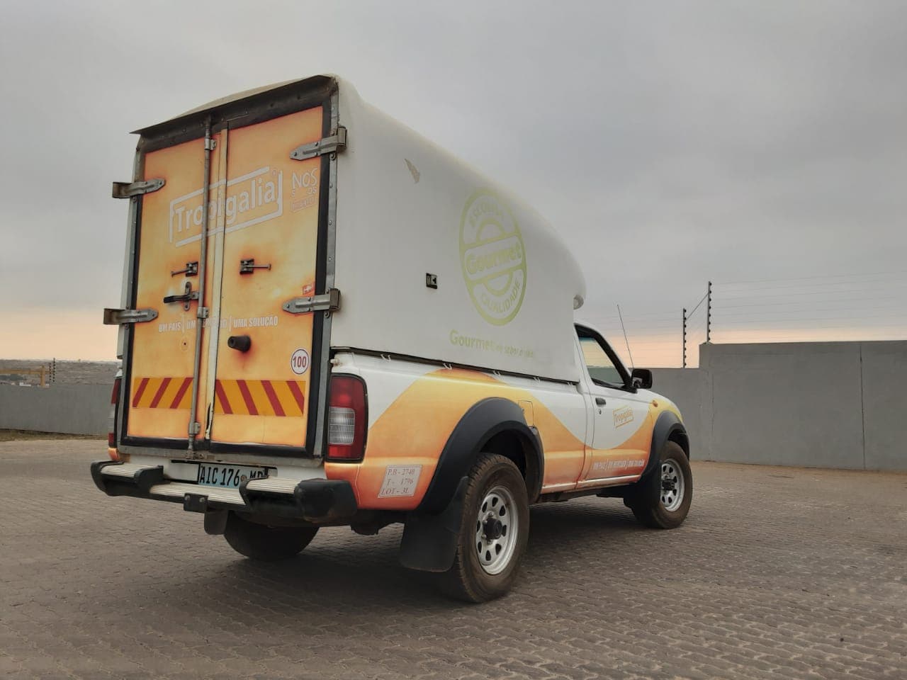 NISSAN HARDBODY — imagem 4