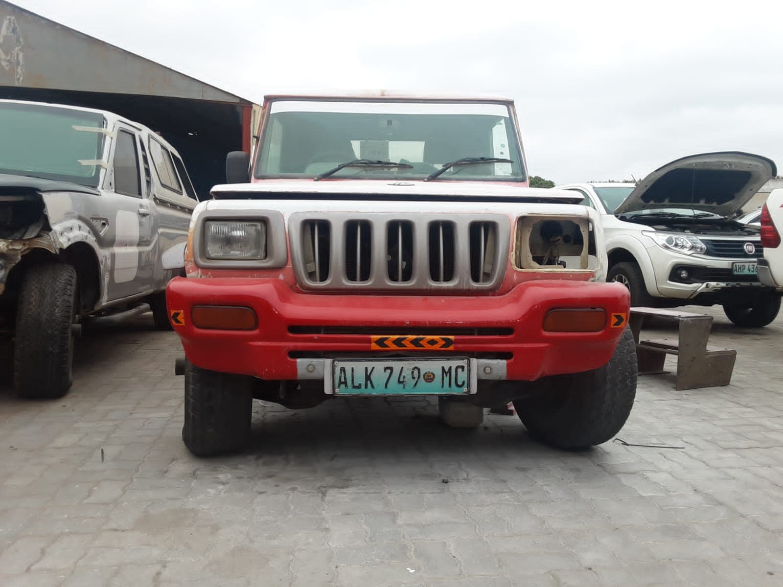 MAHINDRA BOLERO — imagem 9