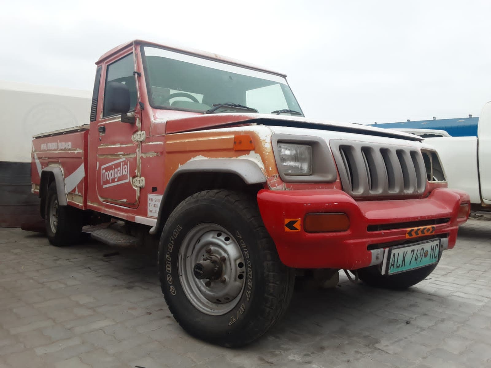 MAHINDRA BOLERO — imagem 4