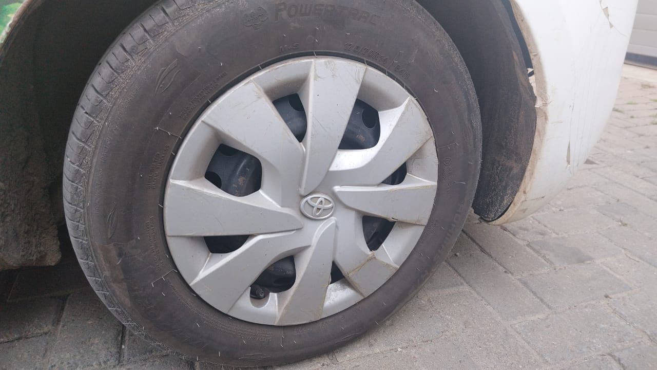 TOYOTA SIENTA — imagen 11